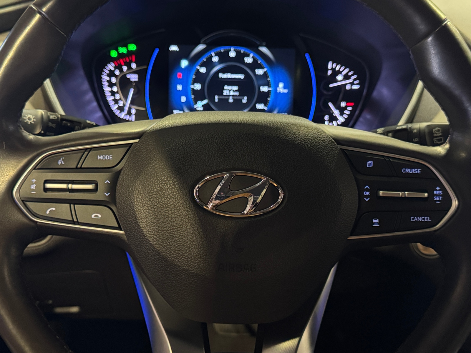 Thumbnail: 2020 Hyundai Santa Fe - 4