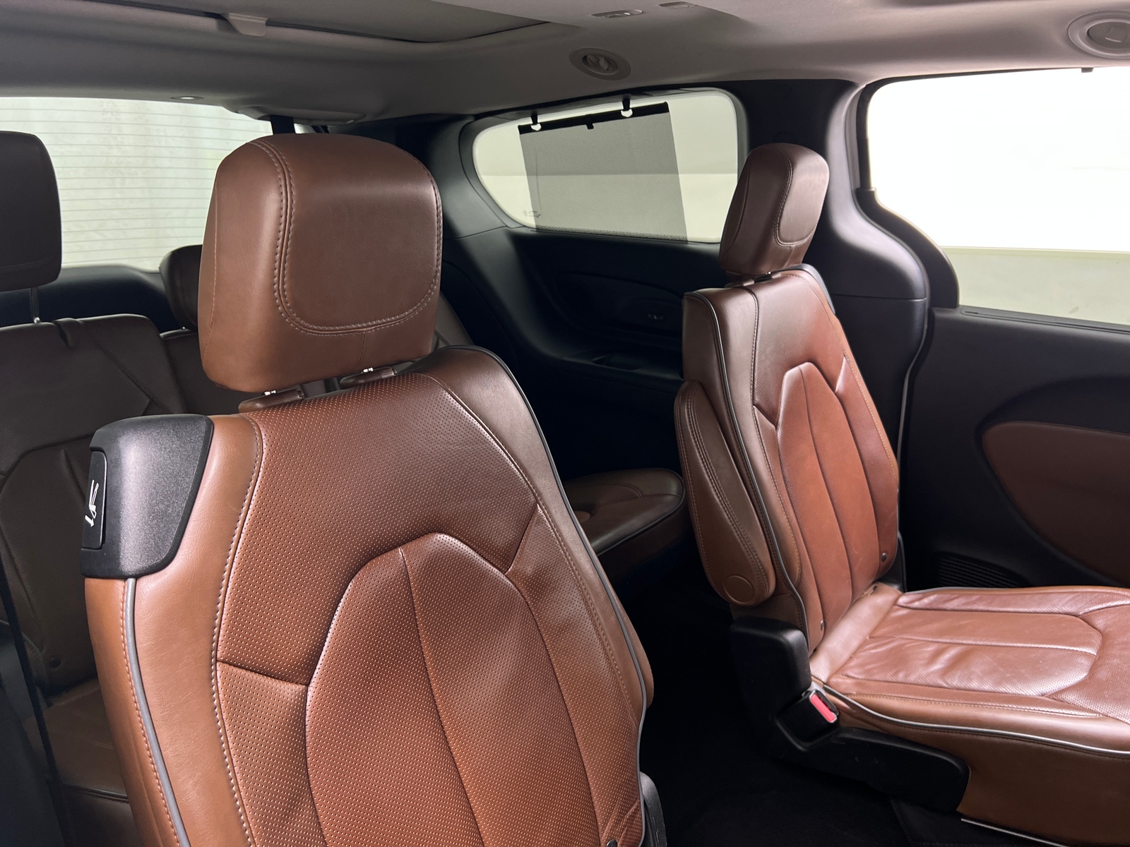 Thumbnail: 2017 Chrysler Pacifica - 5