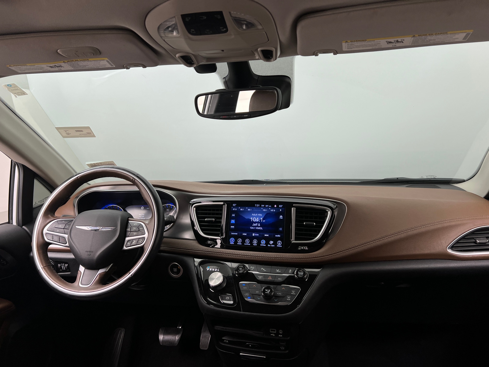 Thumbnail: 2017 Chrysler Pacifica - 2