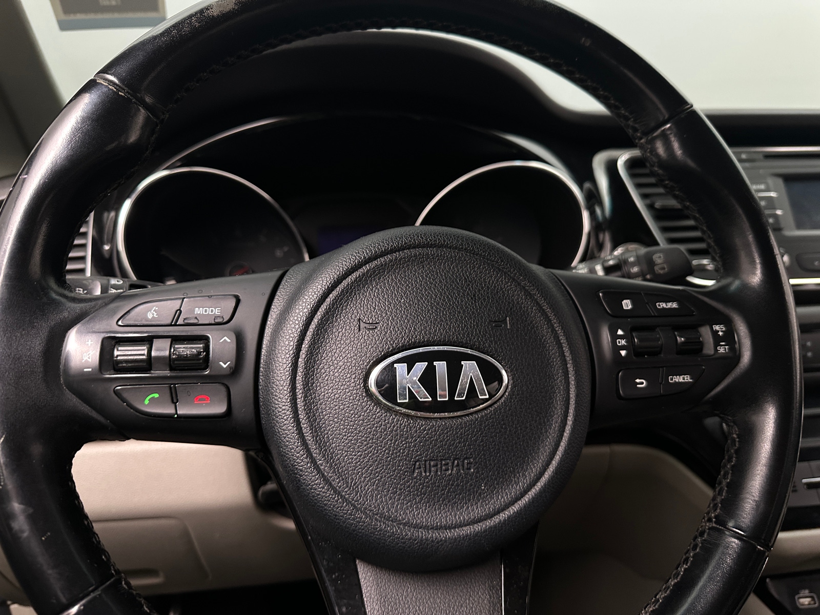 Thumbnail: 2016 Kia Sedona - 4