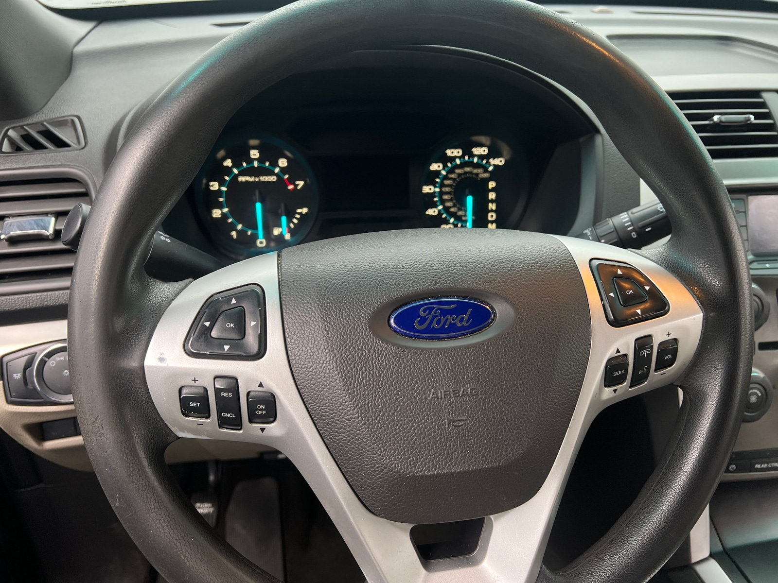 Thumbnail: 2014 Ford Explorer - 5