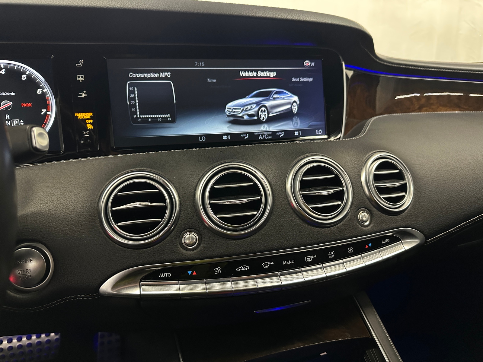 Thumbnail: 2015 Mercedes-Benz S-Class - 3