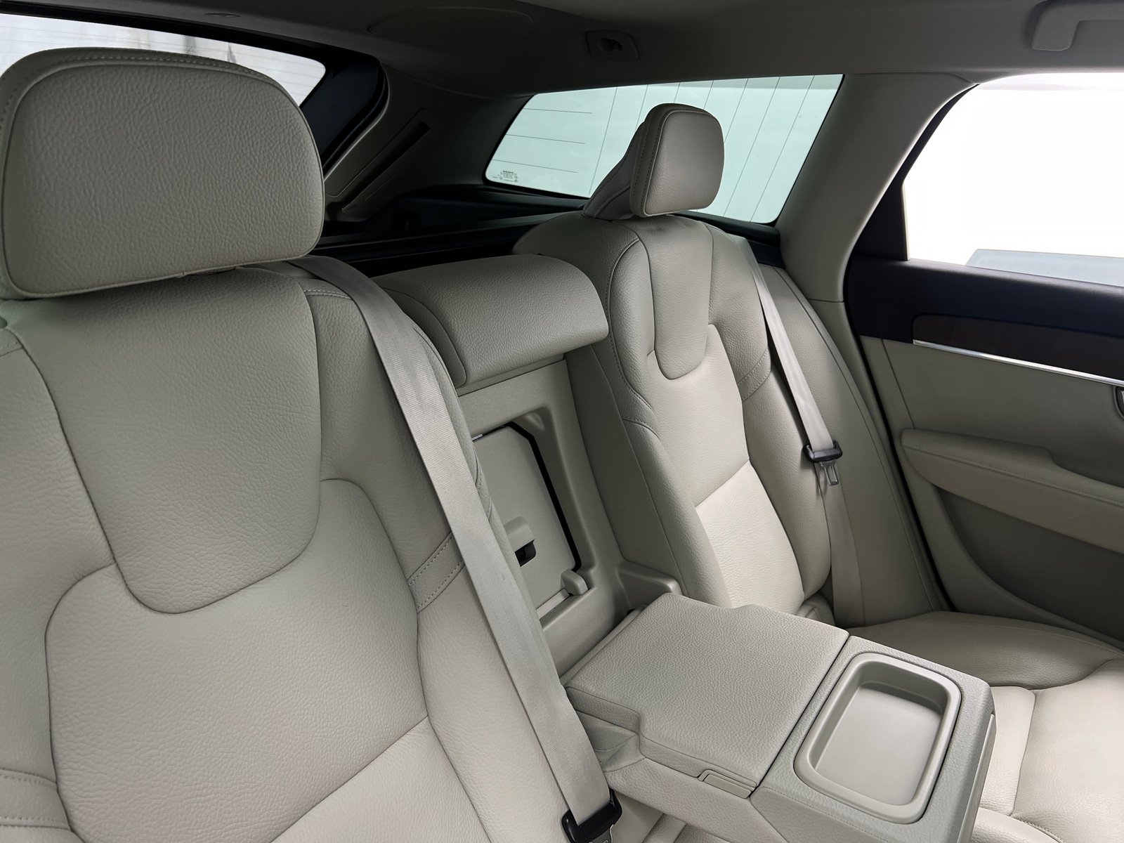 Thumbnail: 2021 Volvo V90 - 5