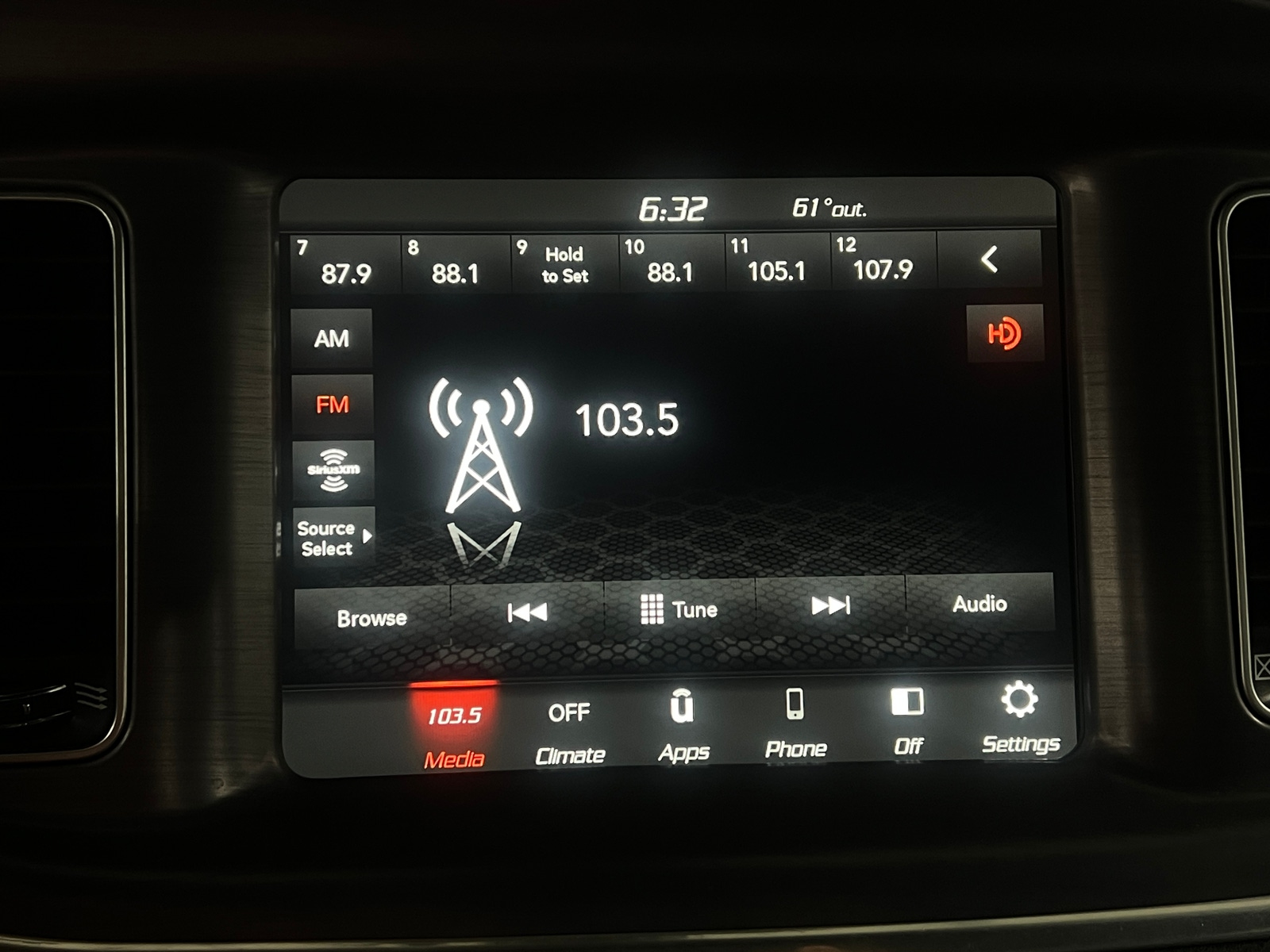 Thumbnail: 2018 Dodge Charger - 4