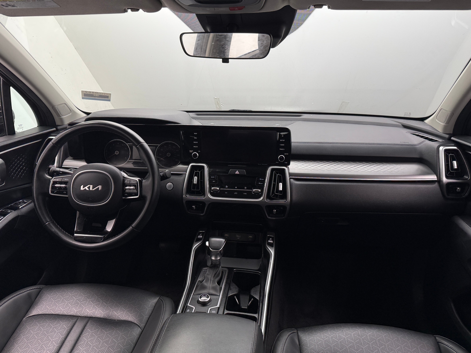 Thumbnail: 2022 Kia Sorento - 2