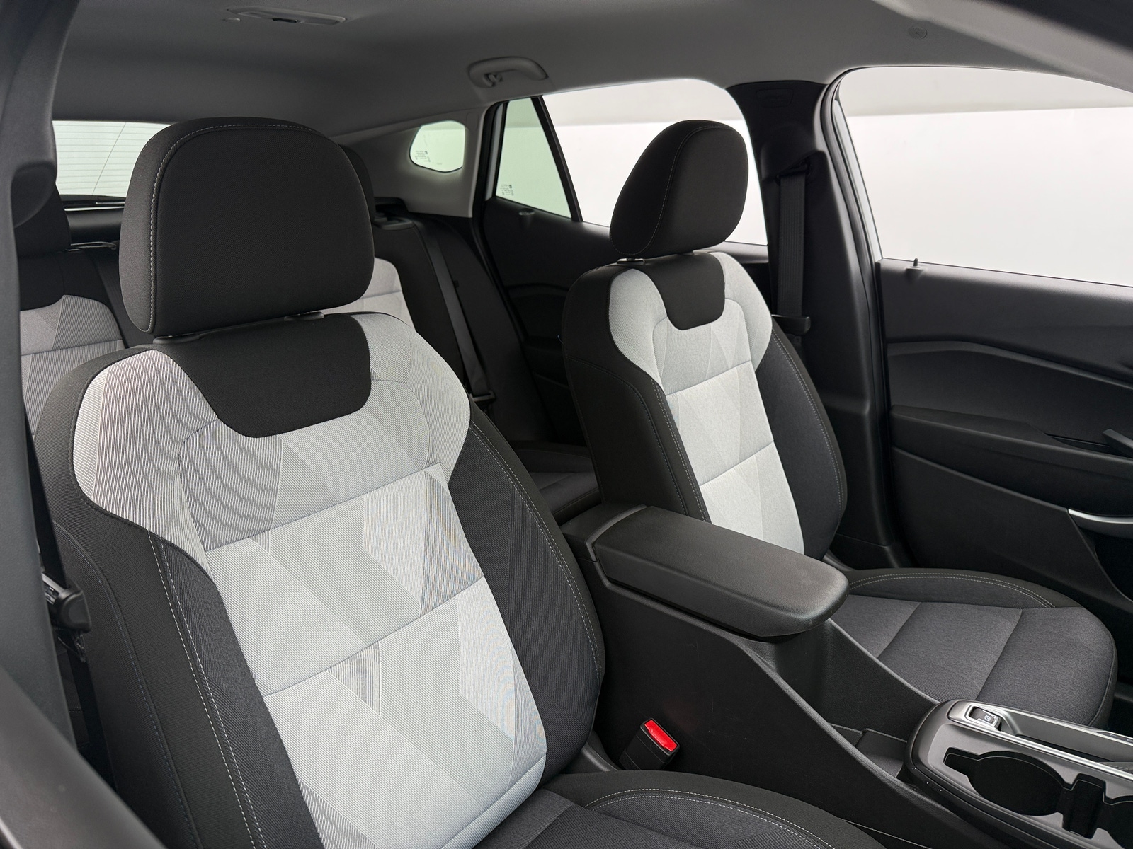 Thumbnail: 2025 Chevrolet Trax - 2