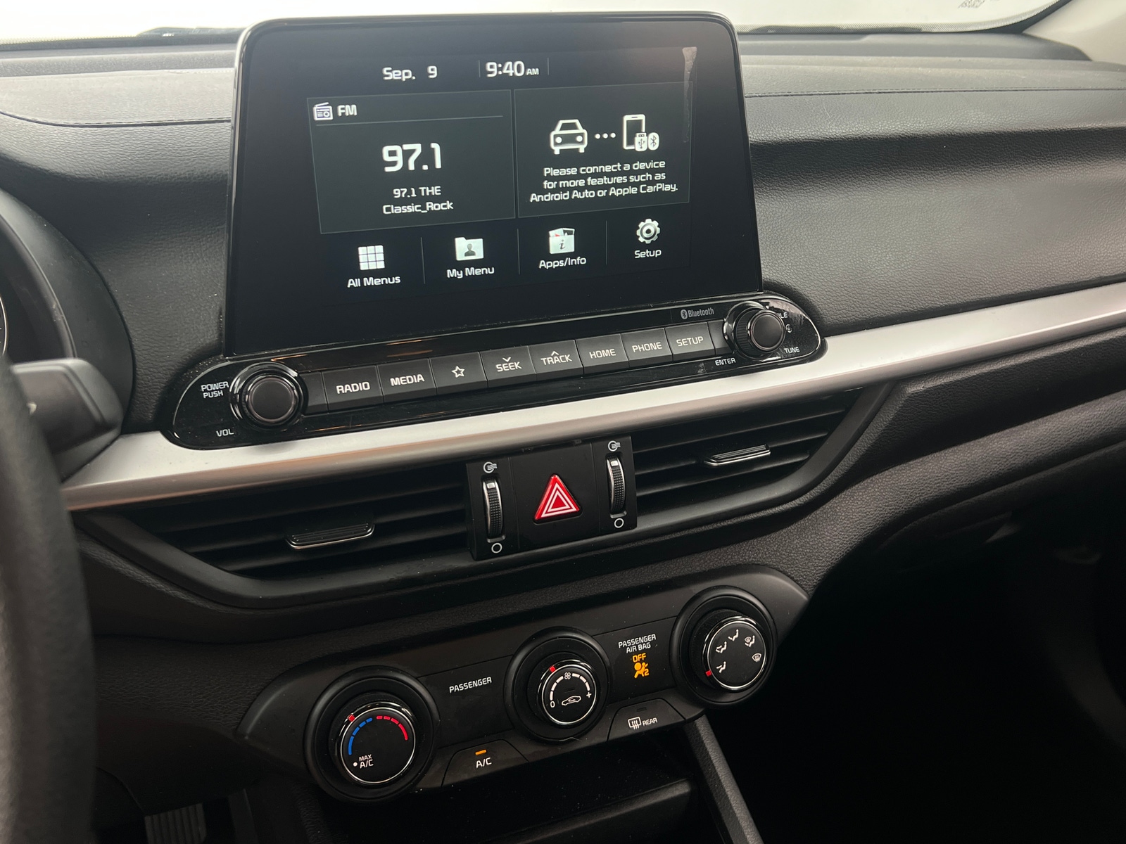 Thumbnail: 2020 Kia Forte - 4