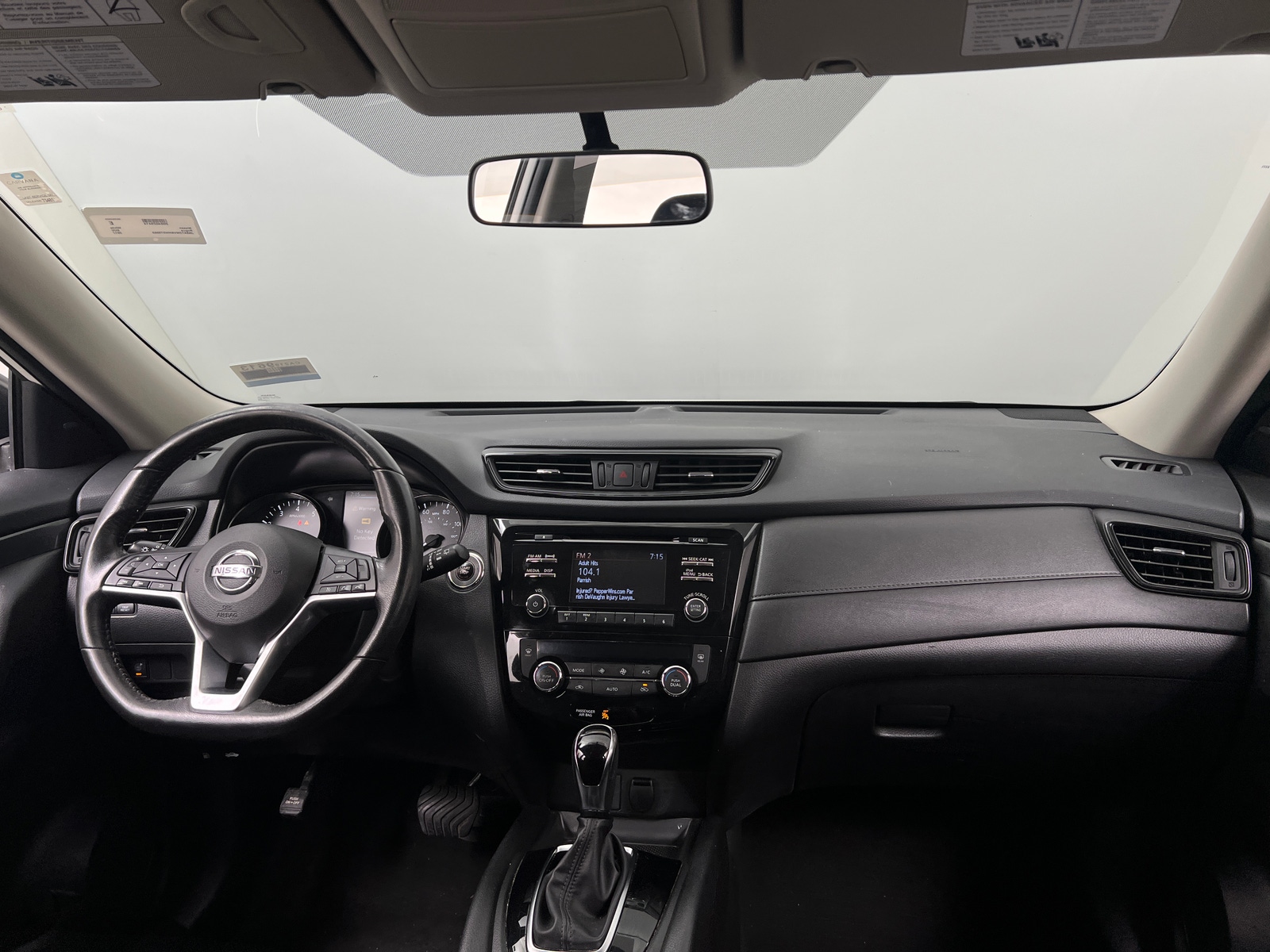 Thumbnail: 2017 Nissan Rogue - 3