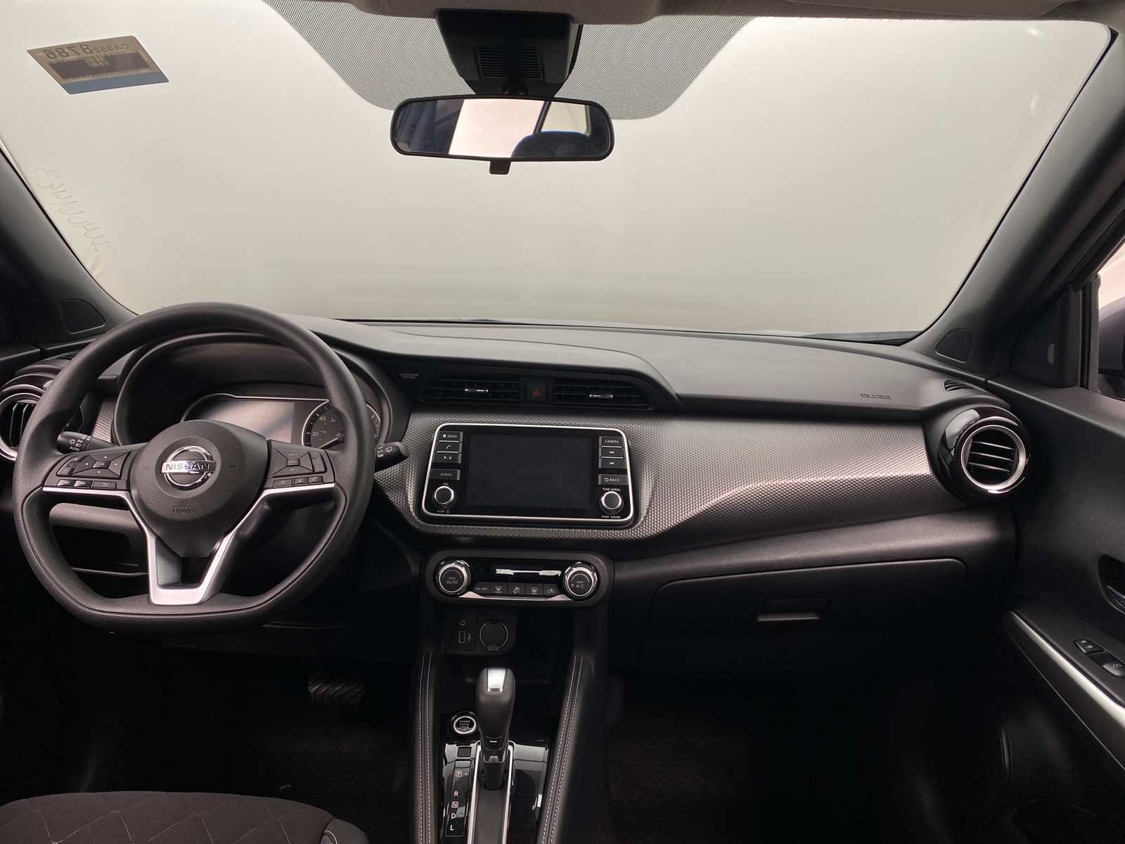 Thumbnail: 2020 Nissan Kicks - 3