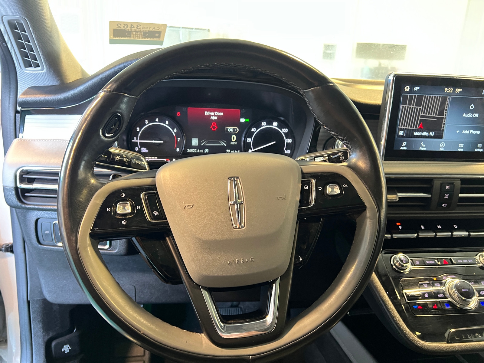 Thumbnail: 2022 Lincoln Corsair - 4