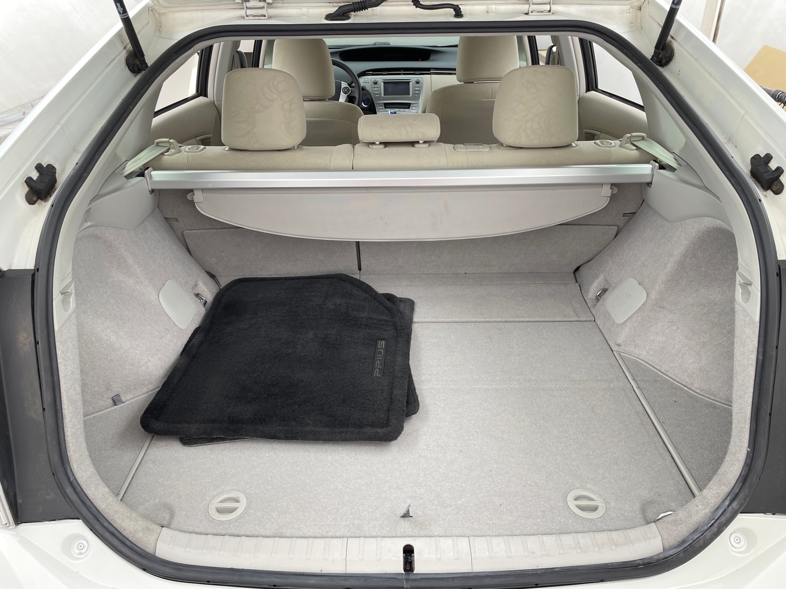 Thumbnail: 2015 Toyota Prius - 7