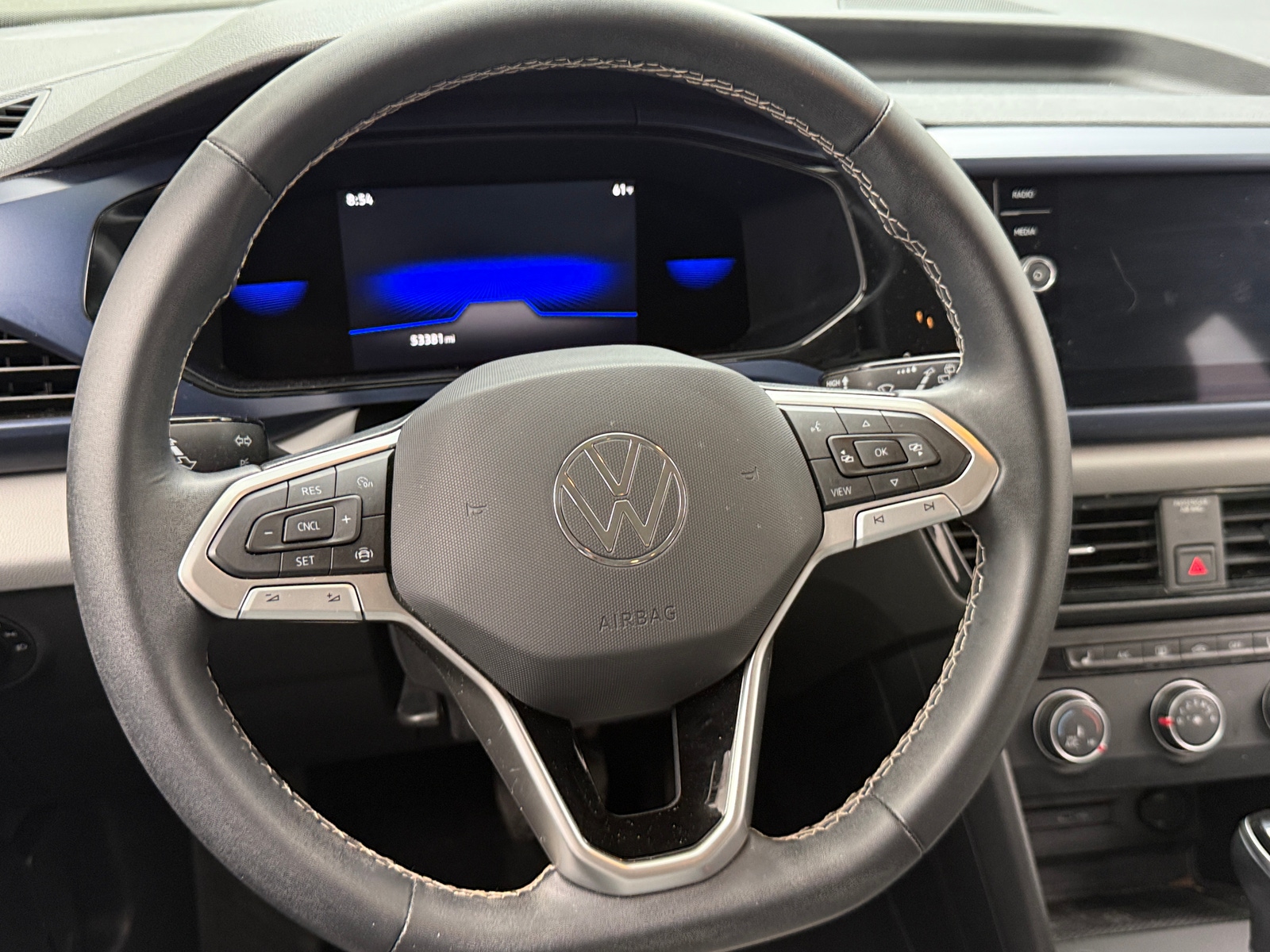 Thumbnail: 2022 Volkswagen Taos - 4