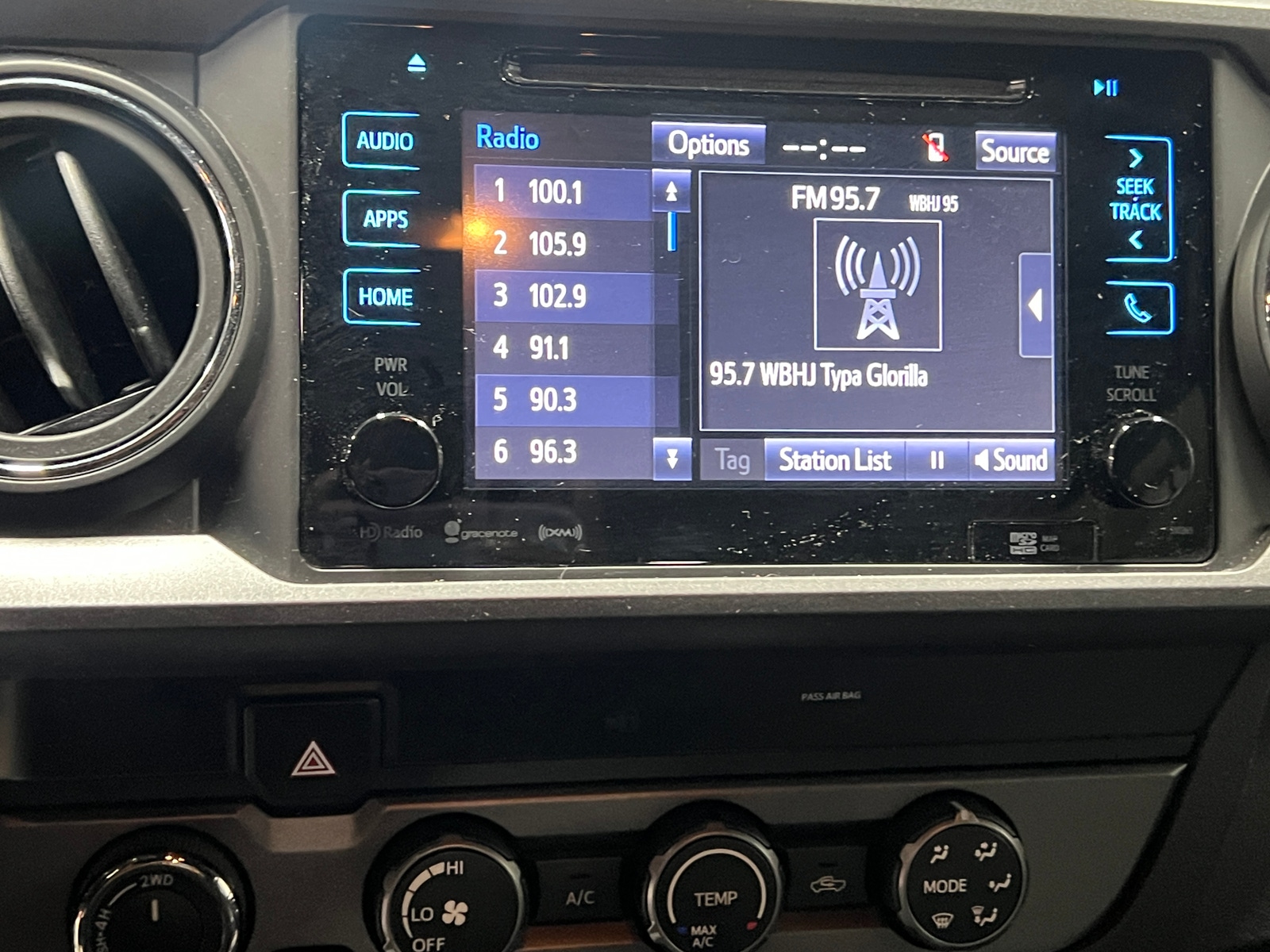 Thumbnail: 2019 Toyota Tacoma - 4