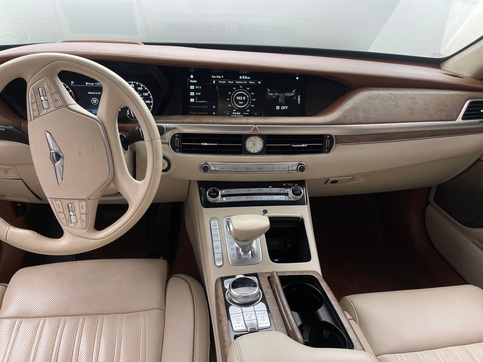 Thumbnail: 2022 Genesis G90 - 2