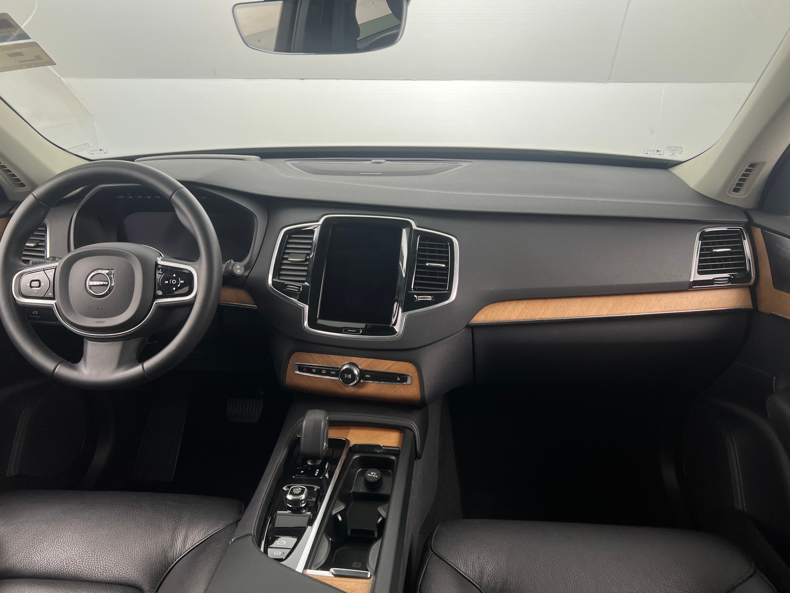 Thumbnail: 2023 Volvo XC90 - 2