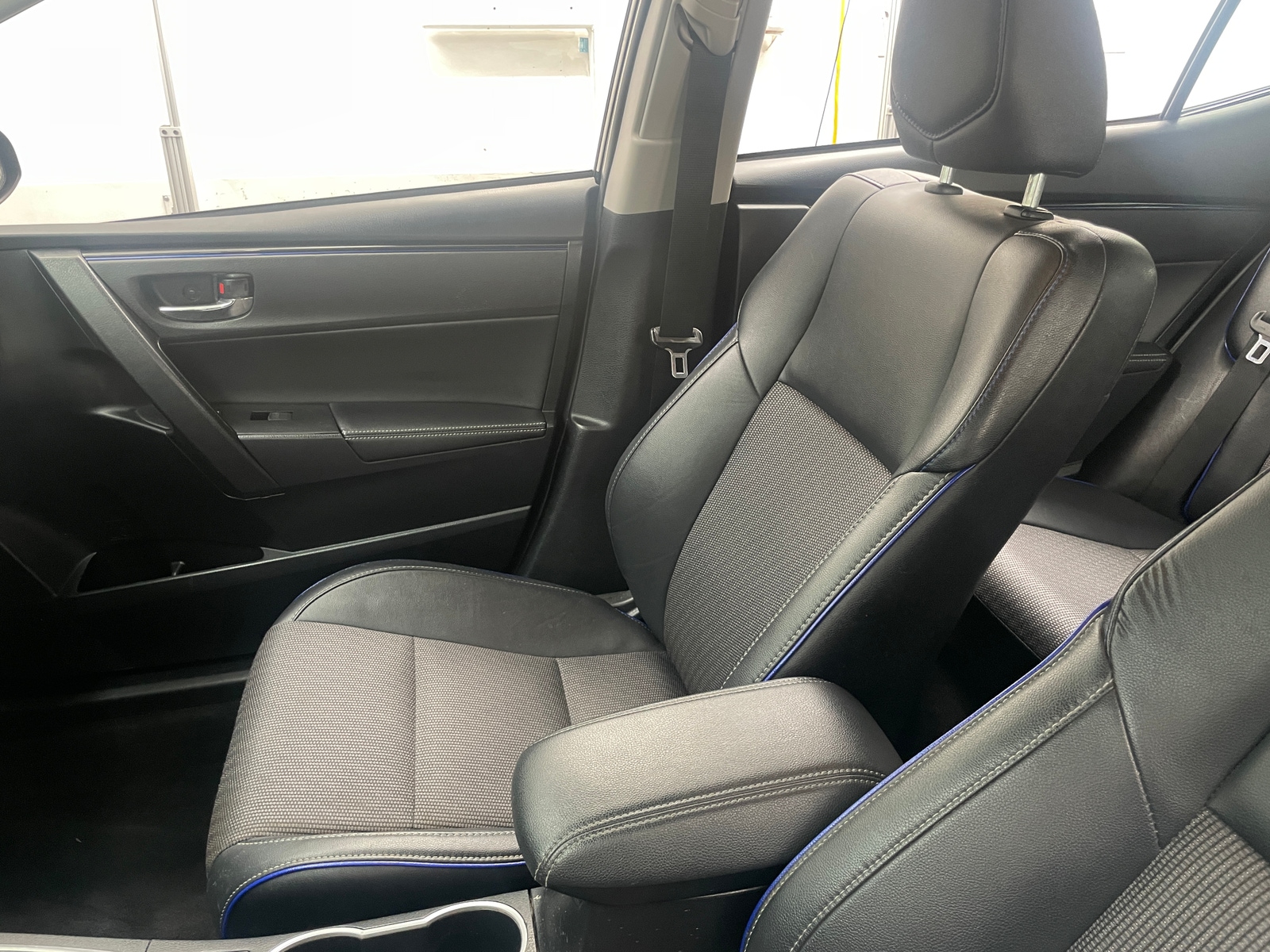Thumbnail: 2018 Toyota Corolla - 2