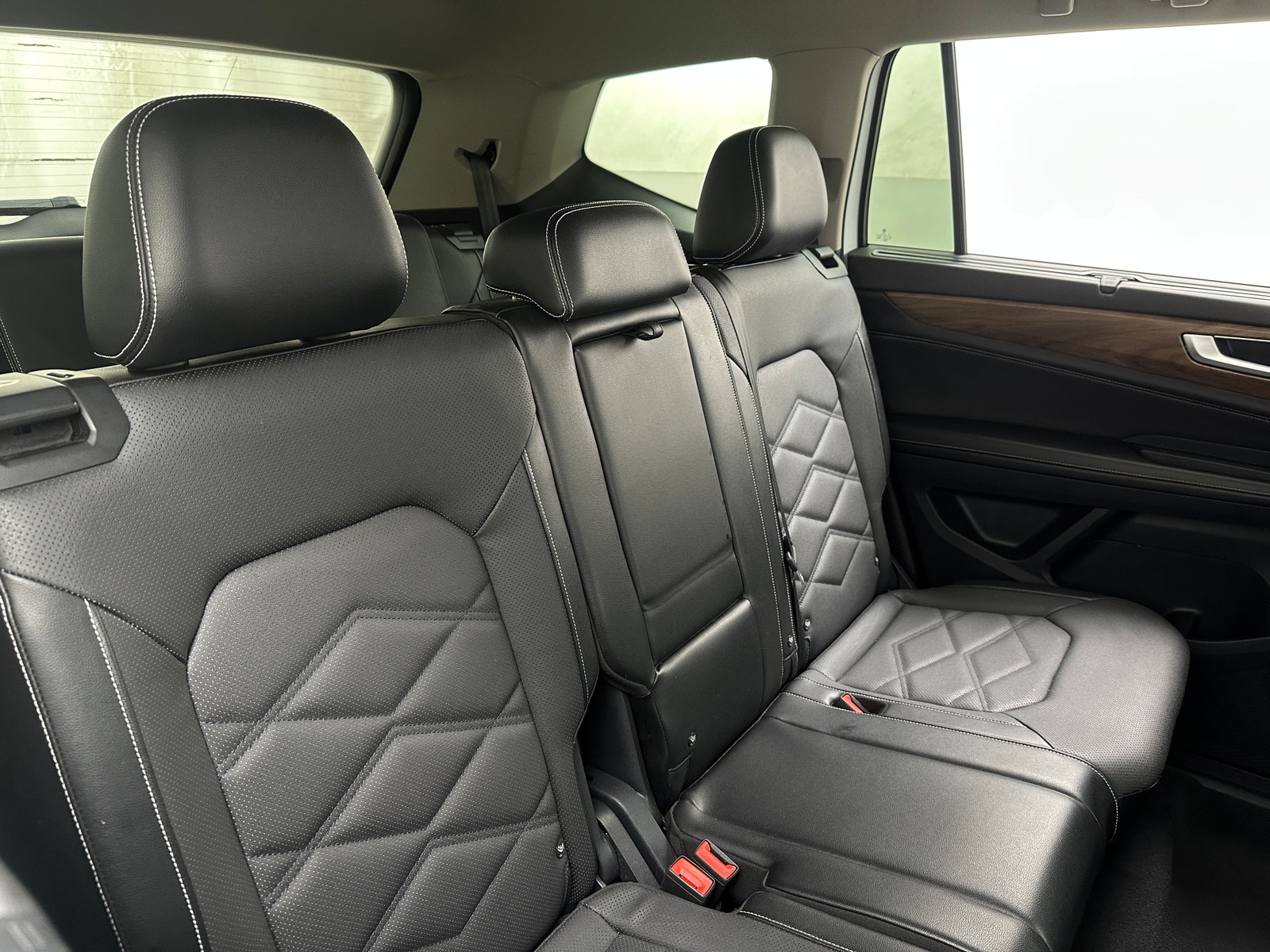 Thumbnail: 2024 Volkswagen Atlas - 5