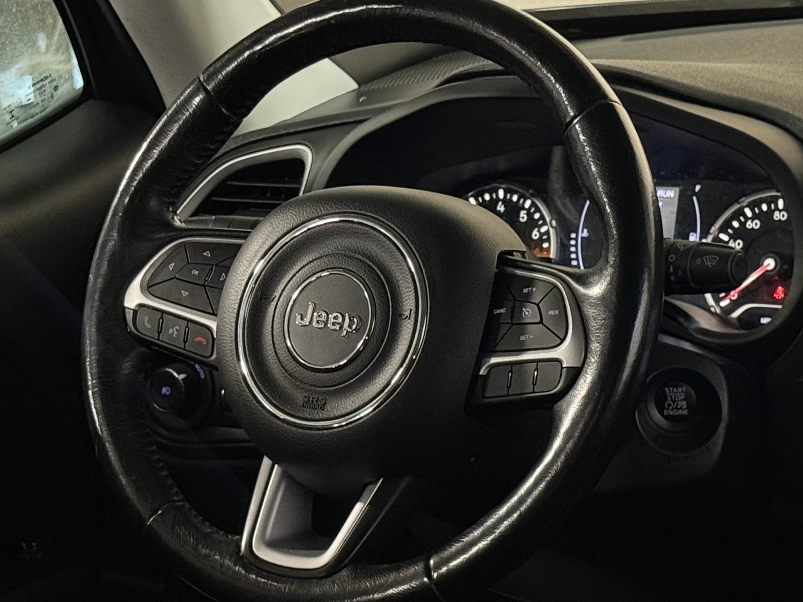 Thumbnail: 2018 Jeep Renegade - 5