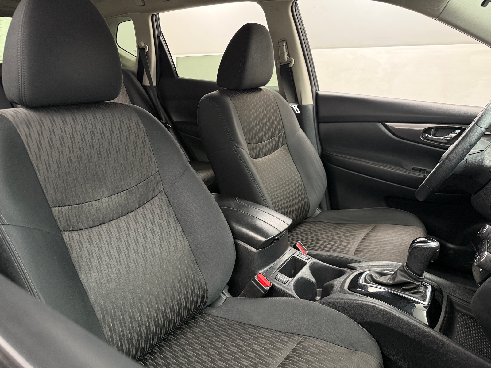 Thumbnail: 2019 Nissan Rogue - 2
