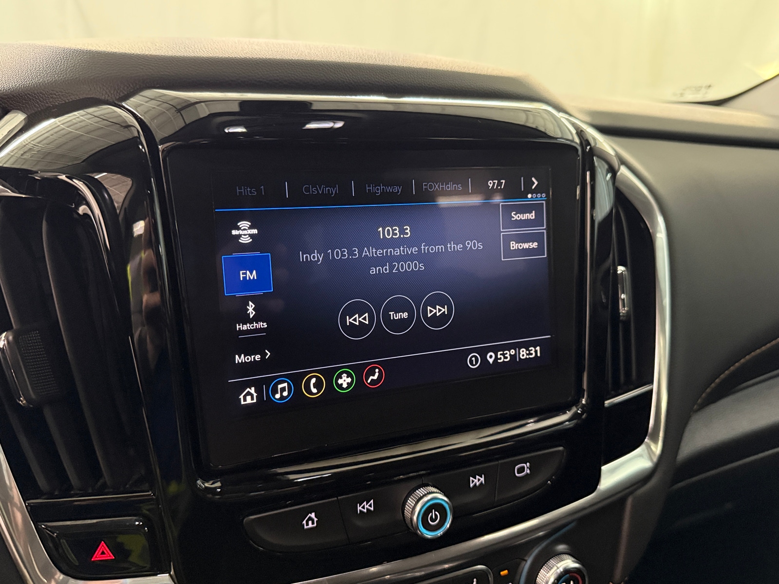 Thumbnail: 2021 Chevrolet Traverse - 4