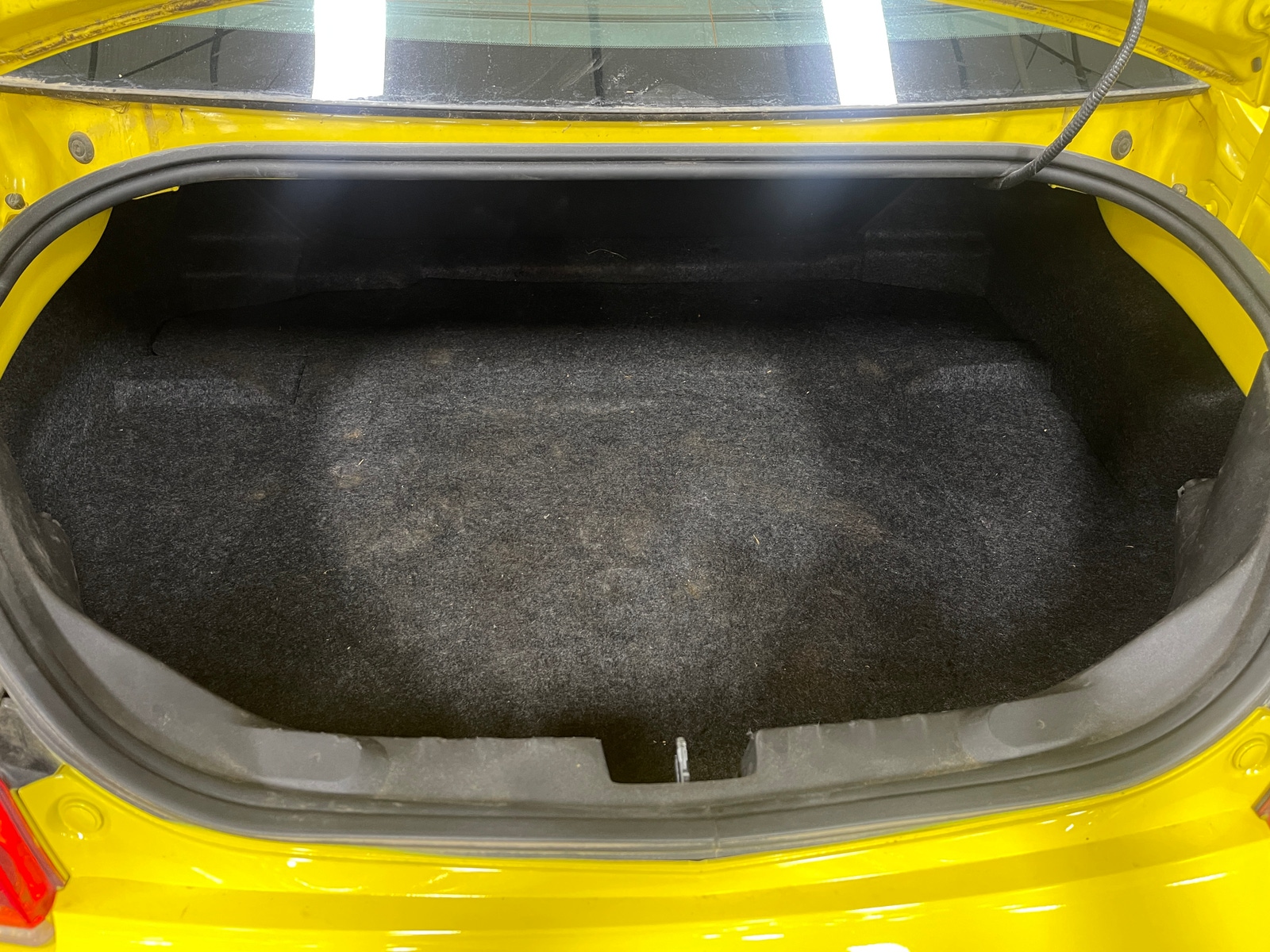 Thumbnail: 2014 Chevrolet Camaro - 4