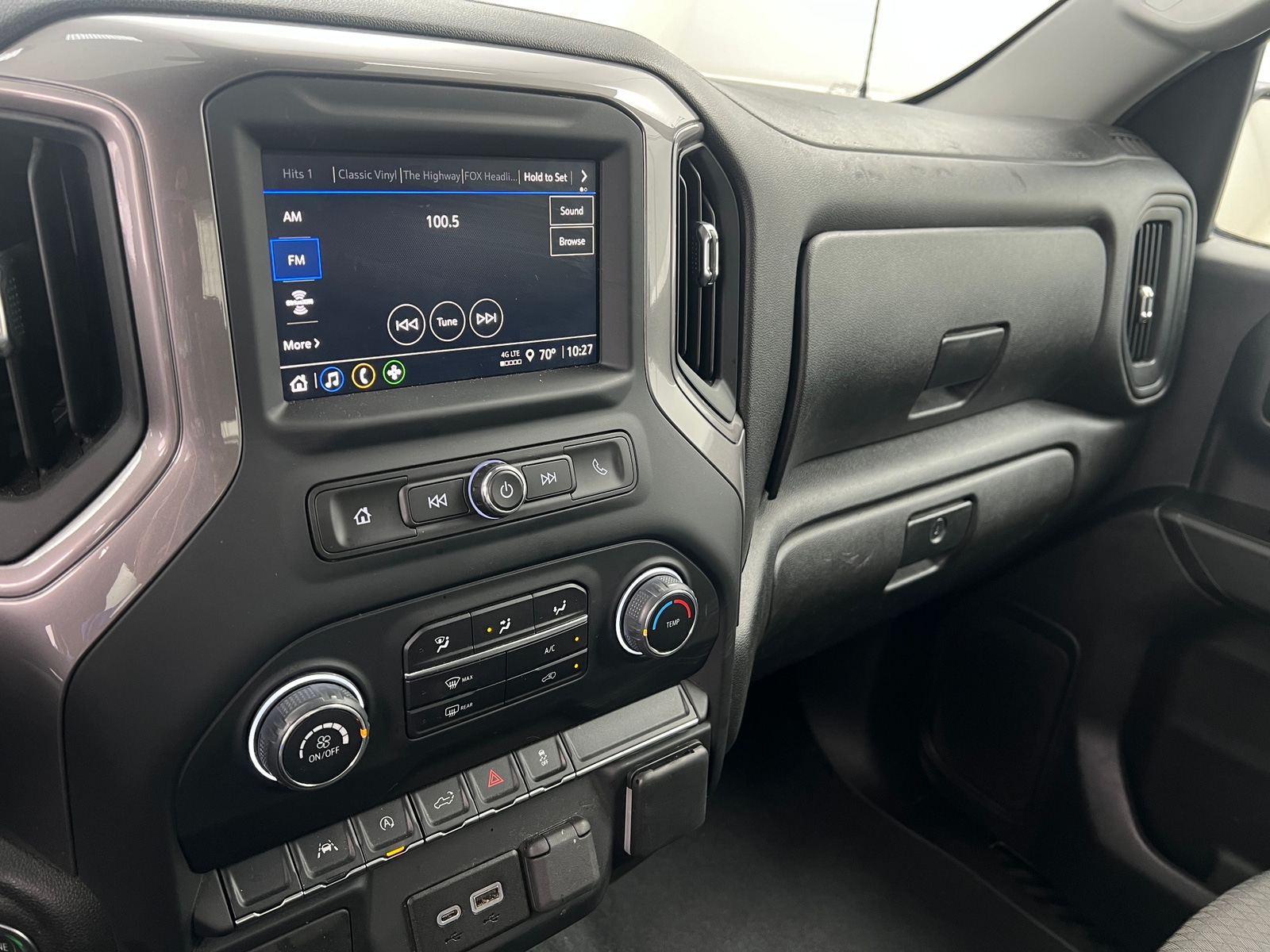 Thumbnail: 2022 Chevrolet Silverado 1500 - 4