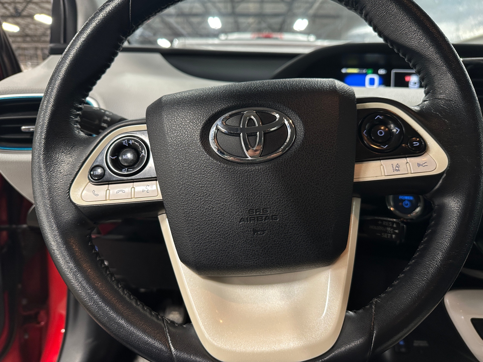 Thumbnail: 2017 Toyota Prius Prime - 5