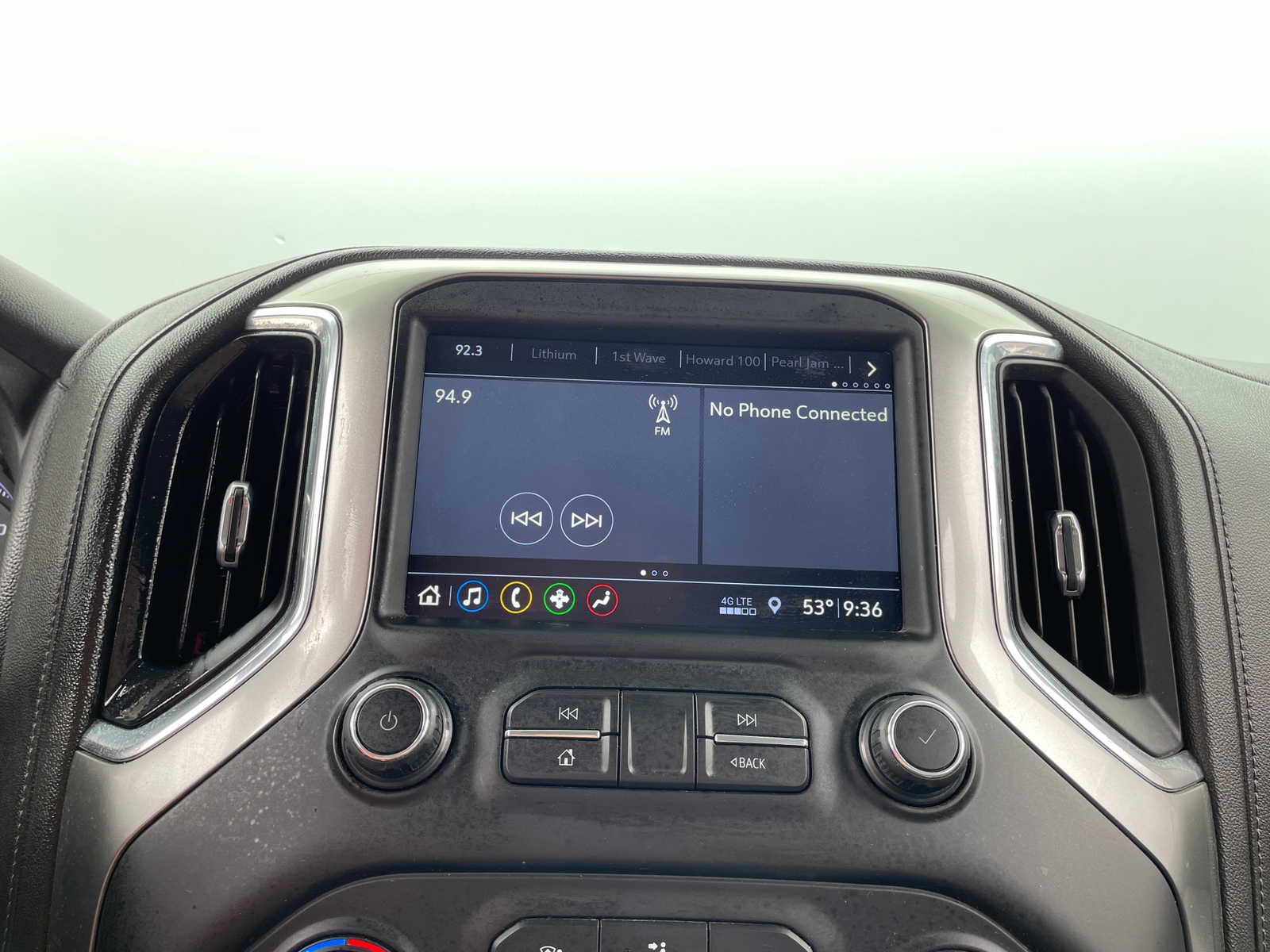 Thumbnail: 2019 Chevrolet Silverado 1500 - 4