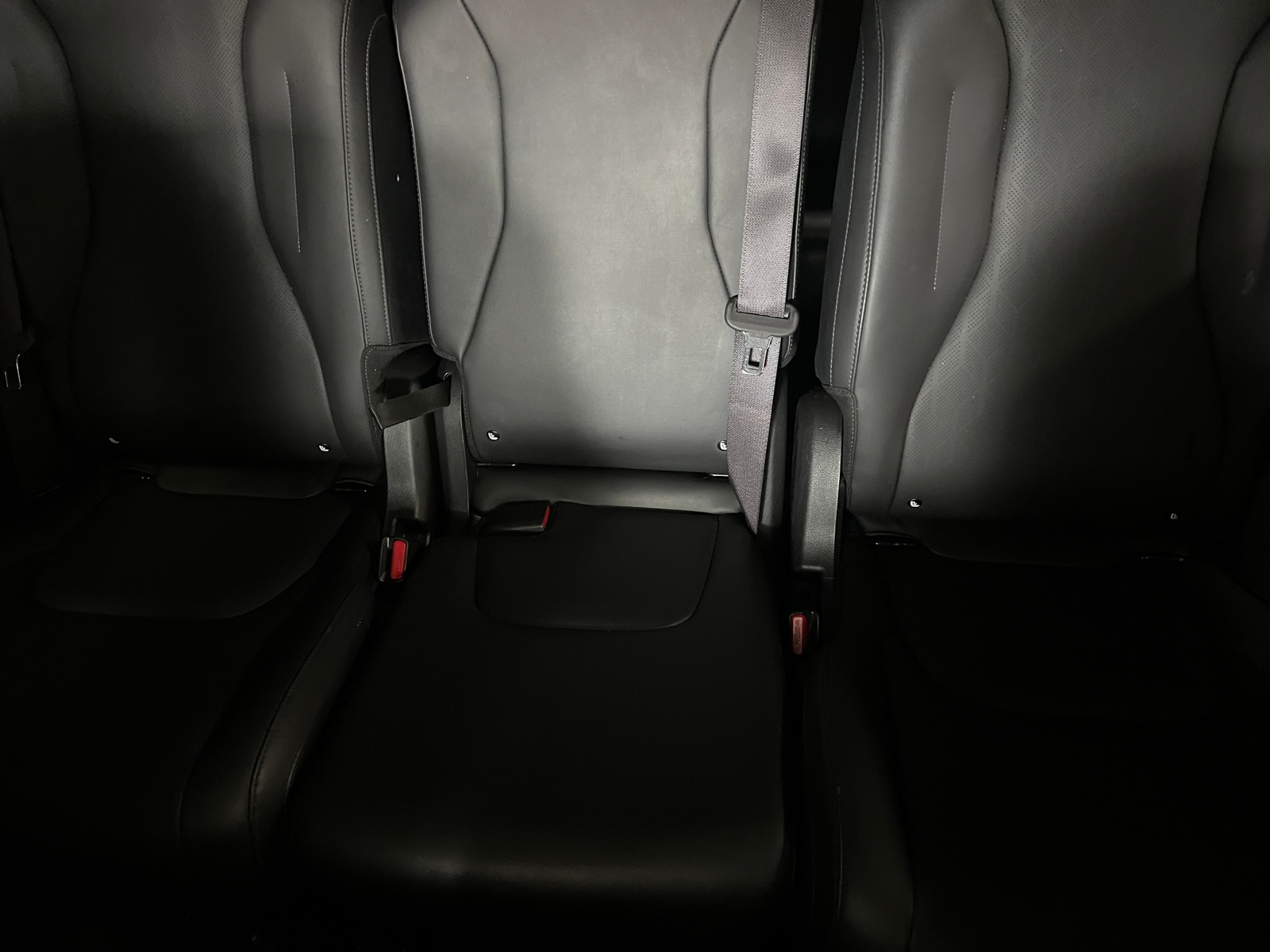 Thumbnail: 2023 Kia Carnival - 5
