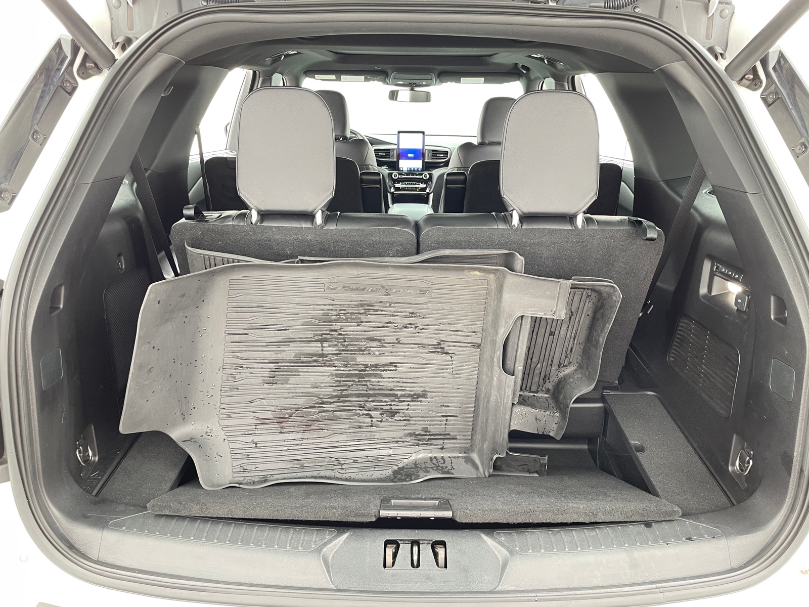 Thumbnail: 2021 Ford Explorer - 6