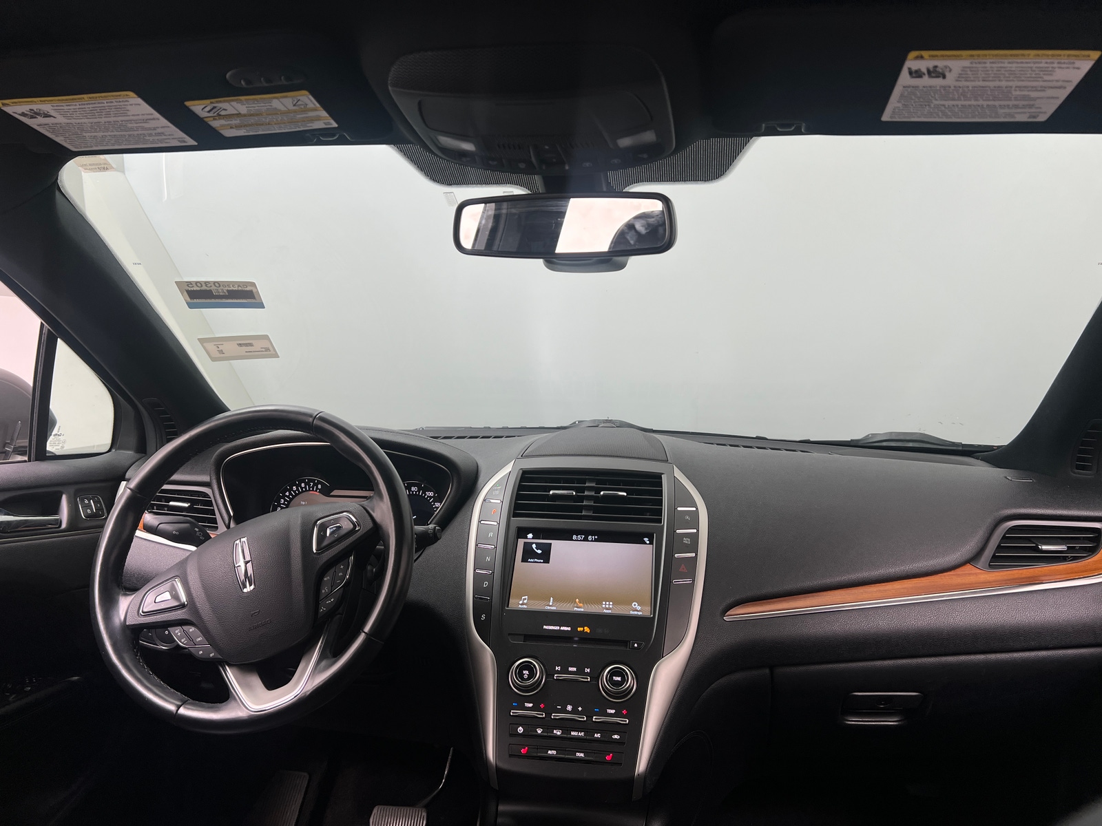 Thumbnail: 2017 Lincoln MKC - 3