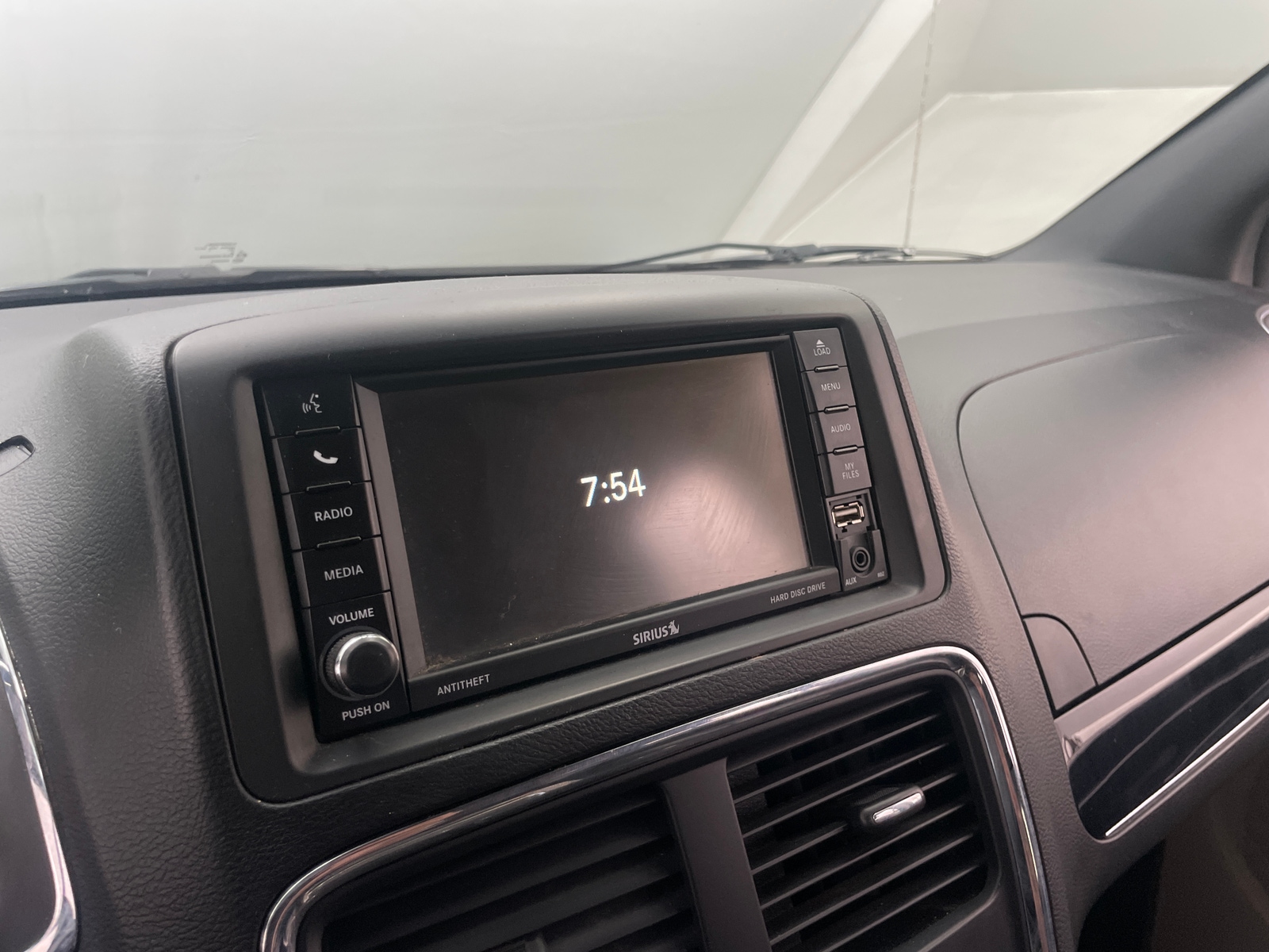 Thumbnail: 2017 Dodge Grand Caravan - 3