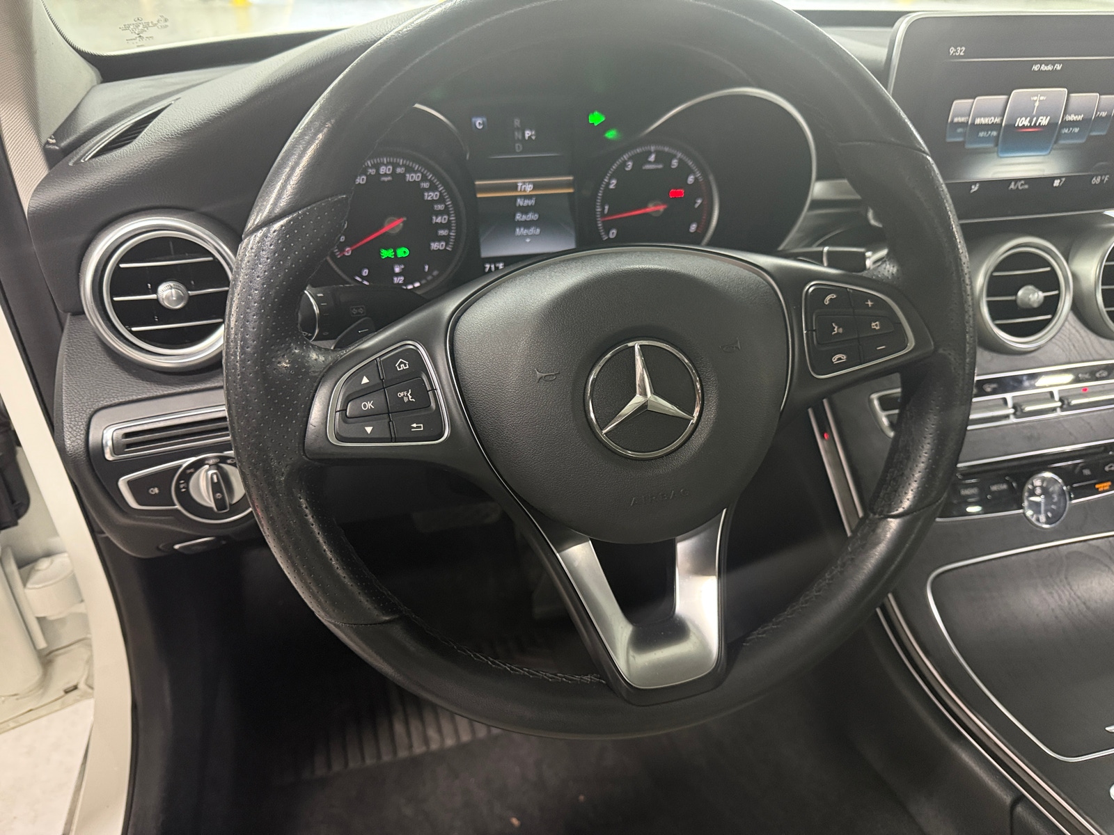 Thumbnail: 2017 Mercedes-Benz C-Class - 4