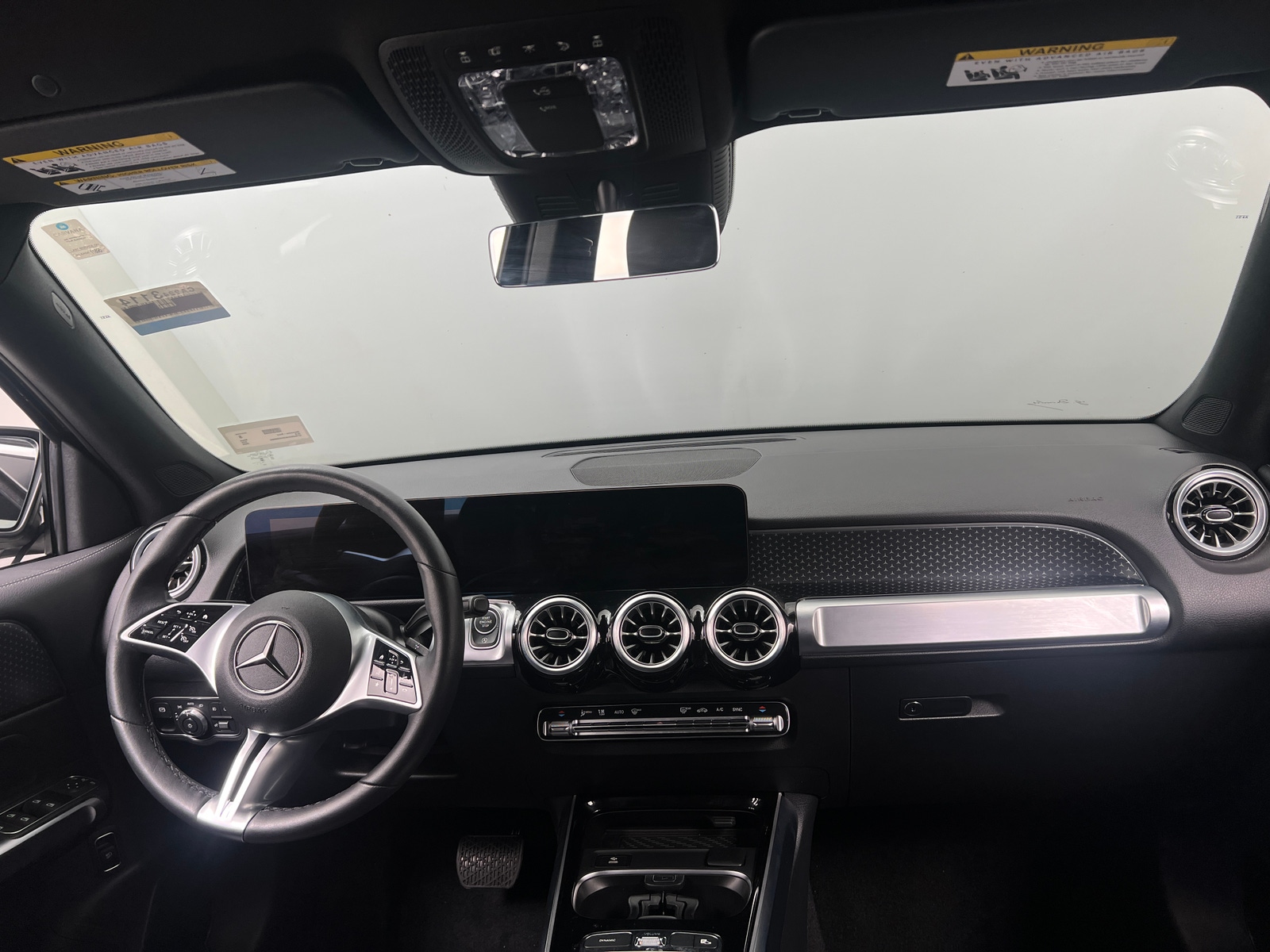 Thumbnail: 2025 Mercedes-Benz GLB - 2