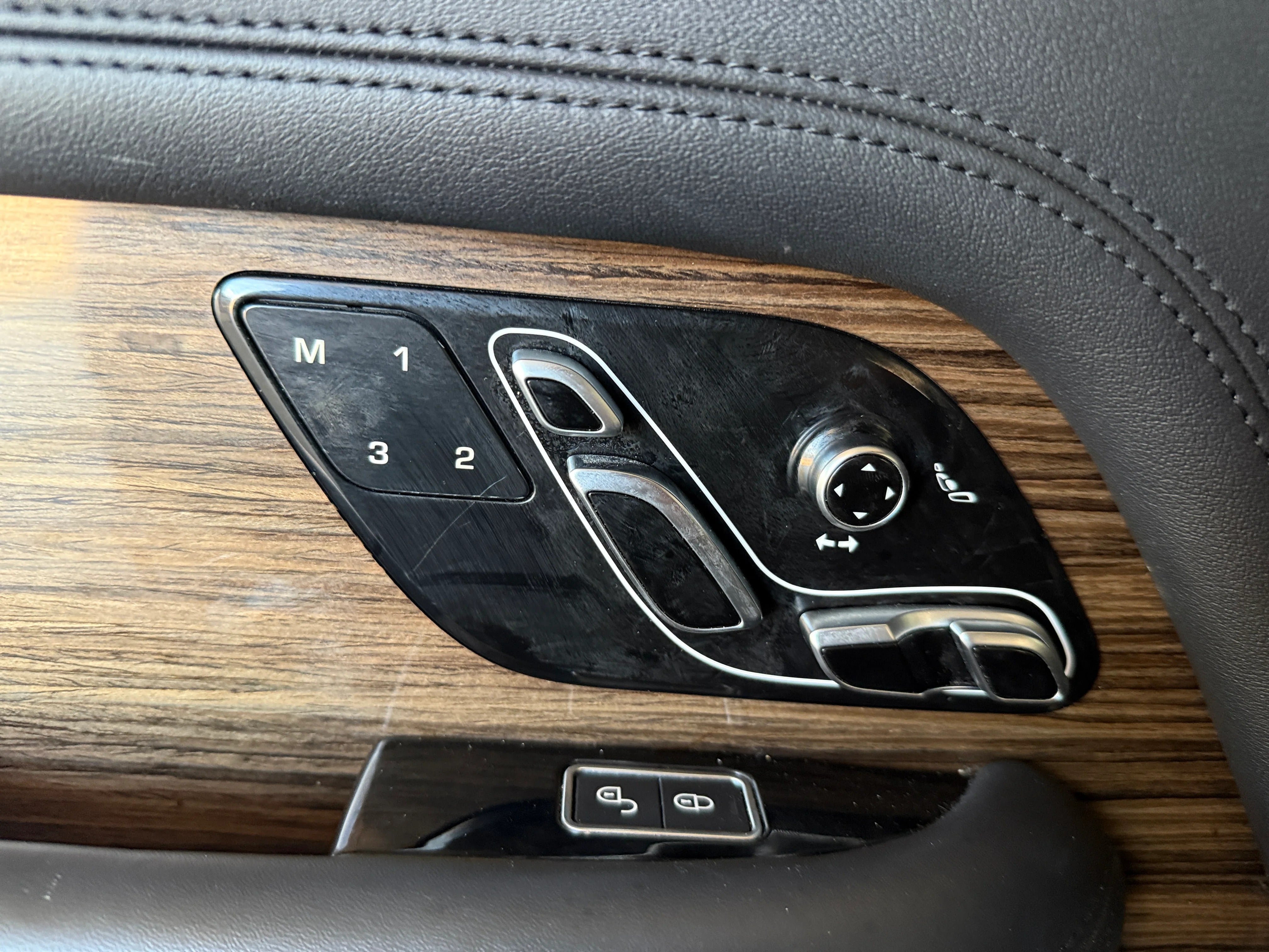 2018 Land Rover Range Rover Supercharged - Photo 12