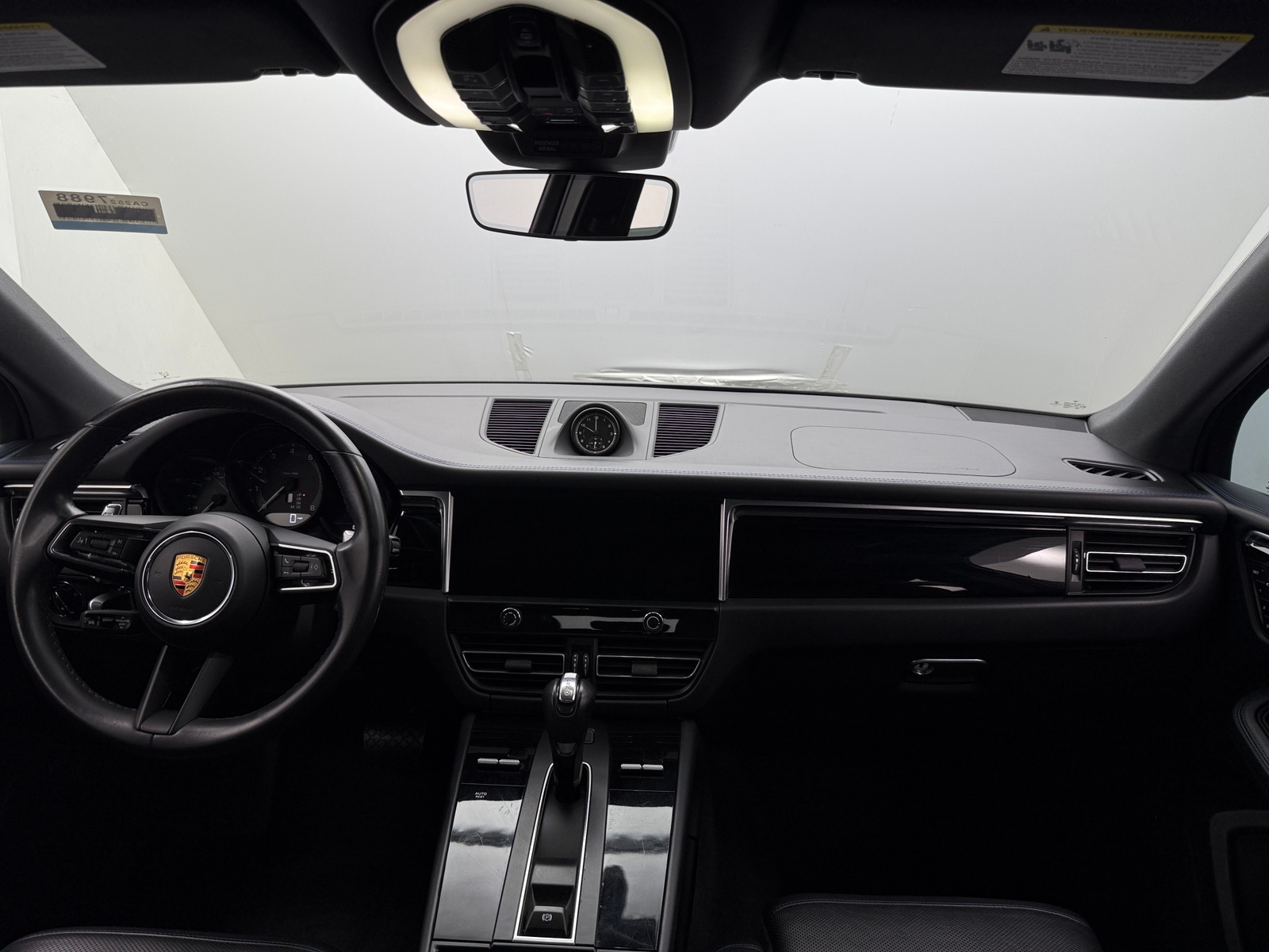 Thumbnail: 2023 Porsche Macan - 2