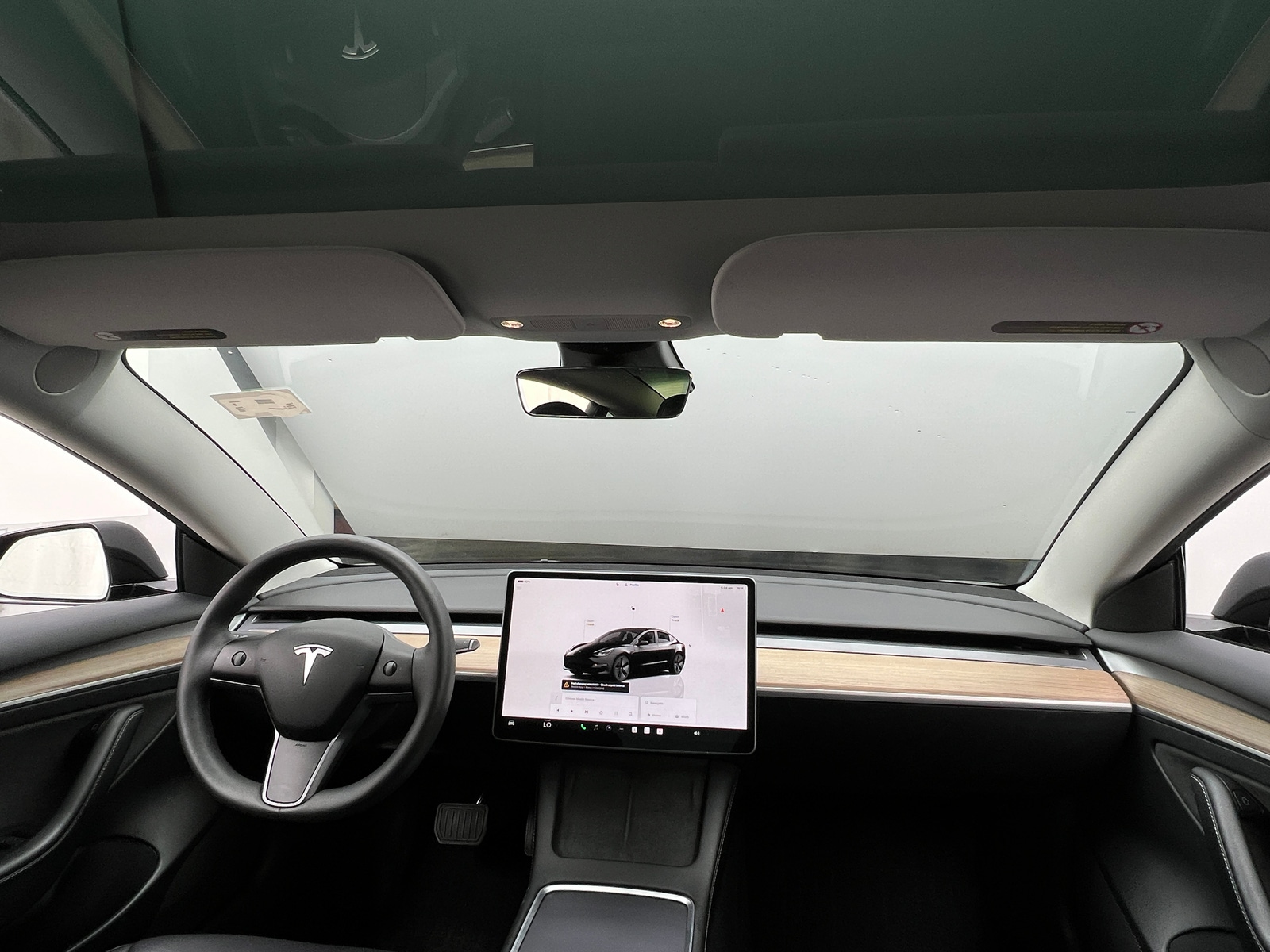 Thumbnail: 2023 Tesla Model 3 - 2