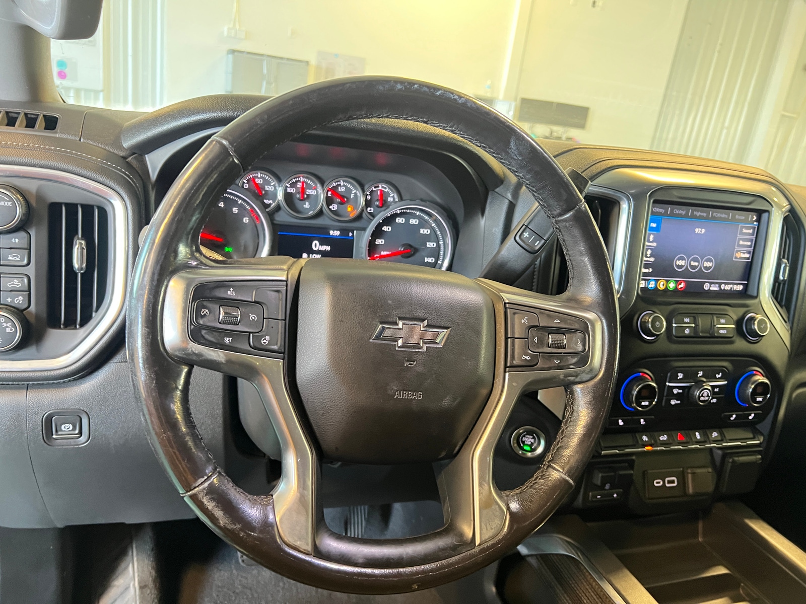 Thumbnail: 2020 Chevrolet Silverado 1500 - 5