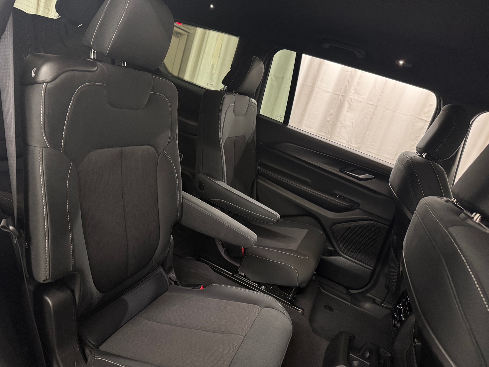 Thumbnail: 2024 Jeep Grand Cherokee L - 6