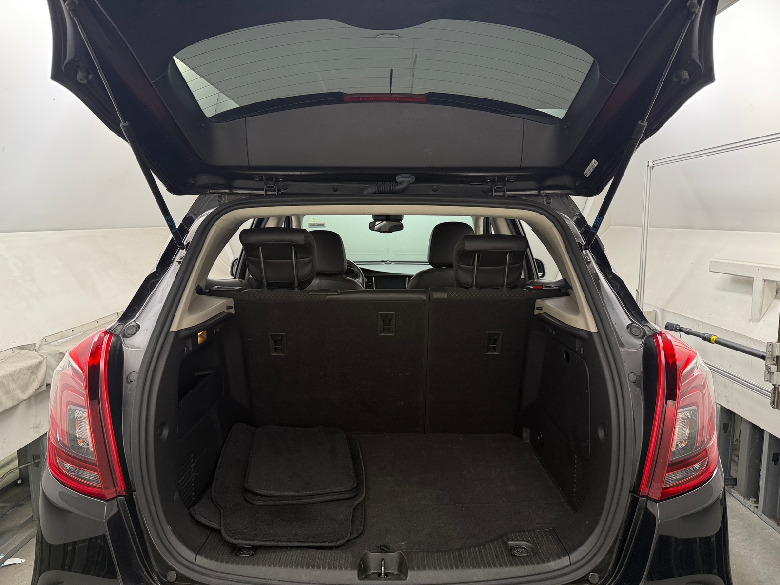Thumbnail: 2018 Buick Encore - 7