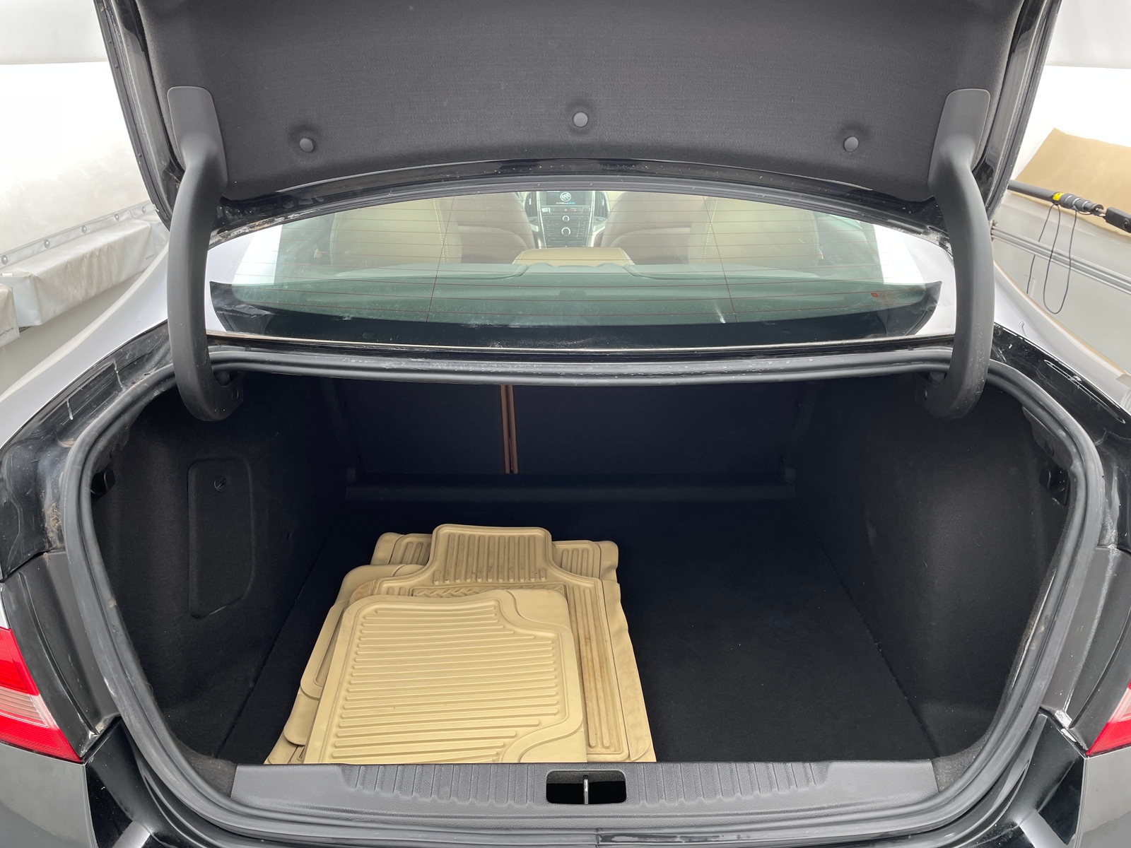 Thumbnail: 2012 Buick Verano - 6