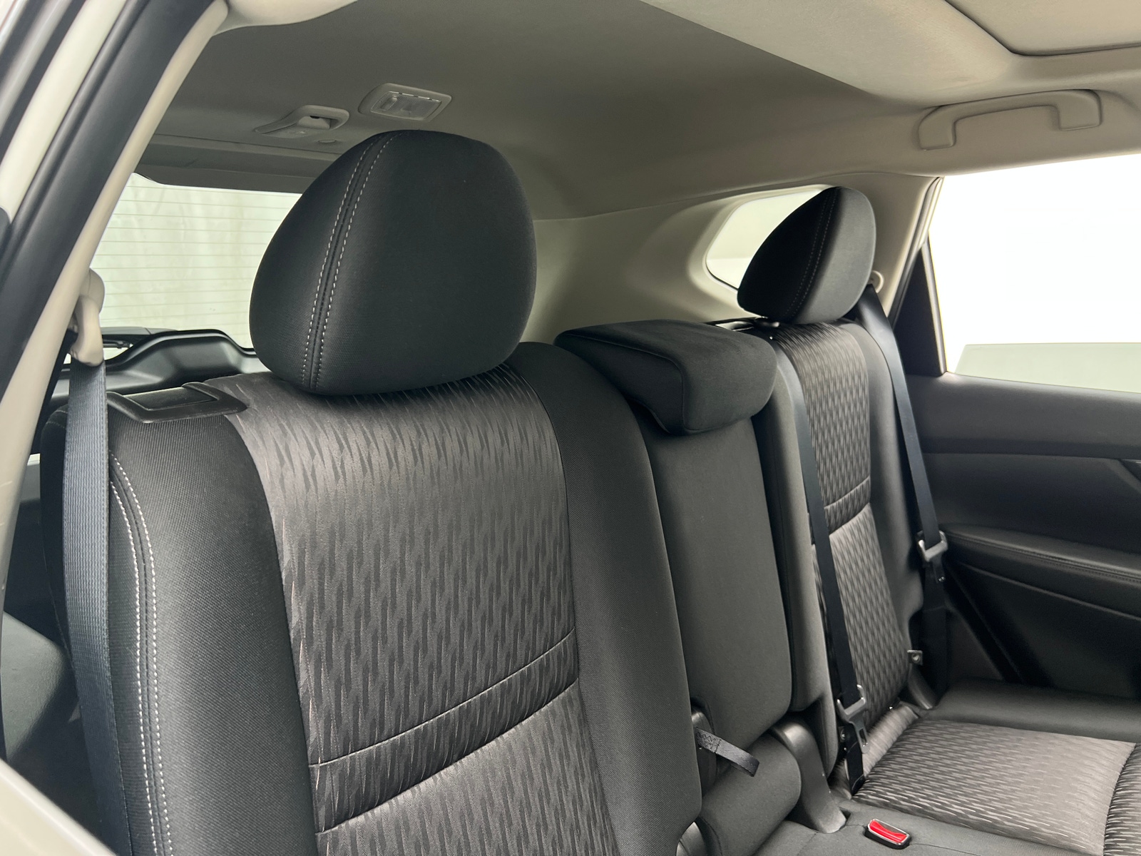 Thumbnail: 2020 Nissan Rogue - 6