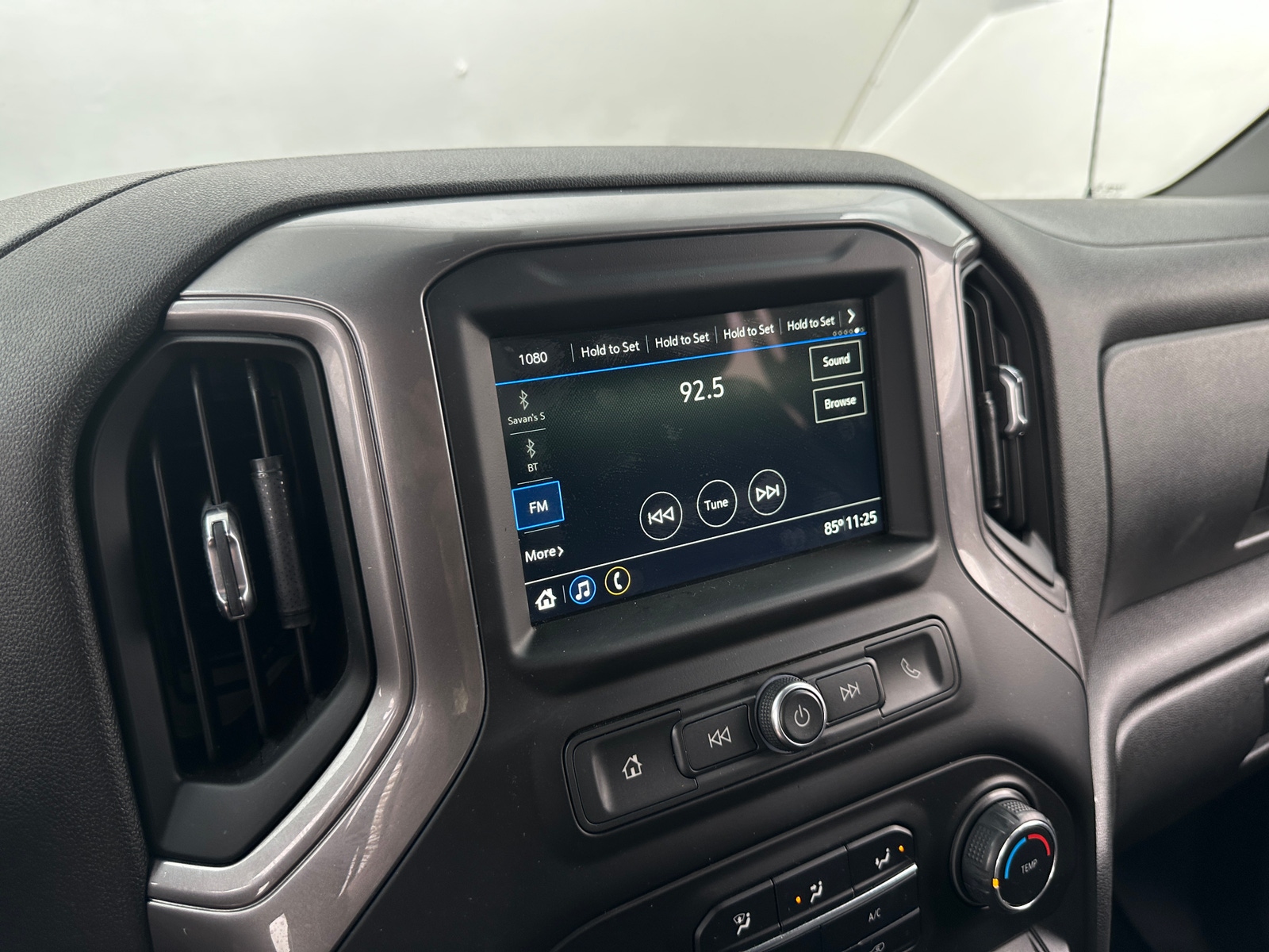 Thumbnail: 2019 Chevrolet Silverado 1500 - 4