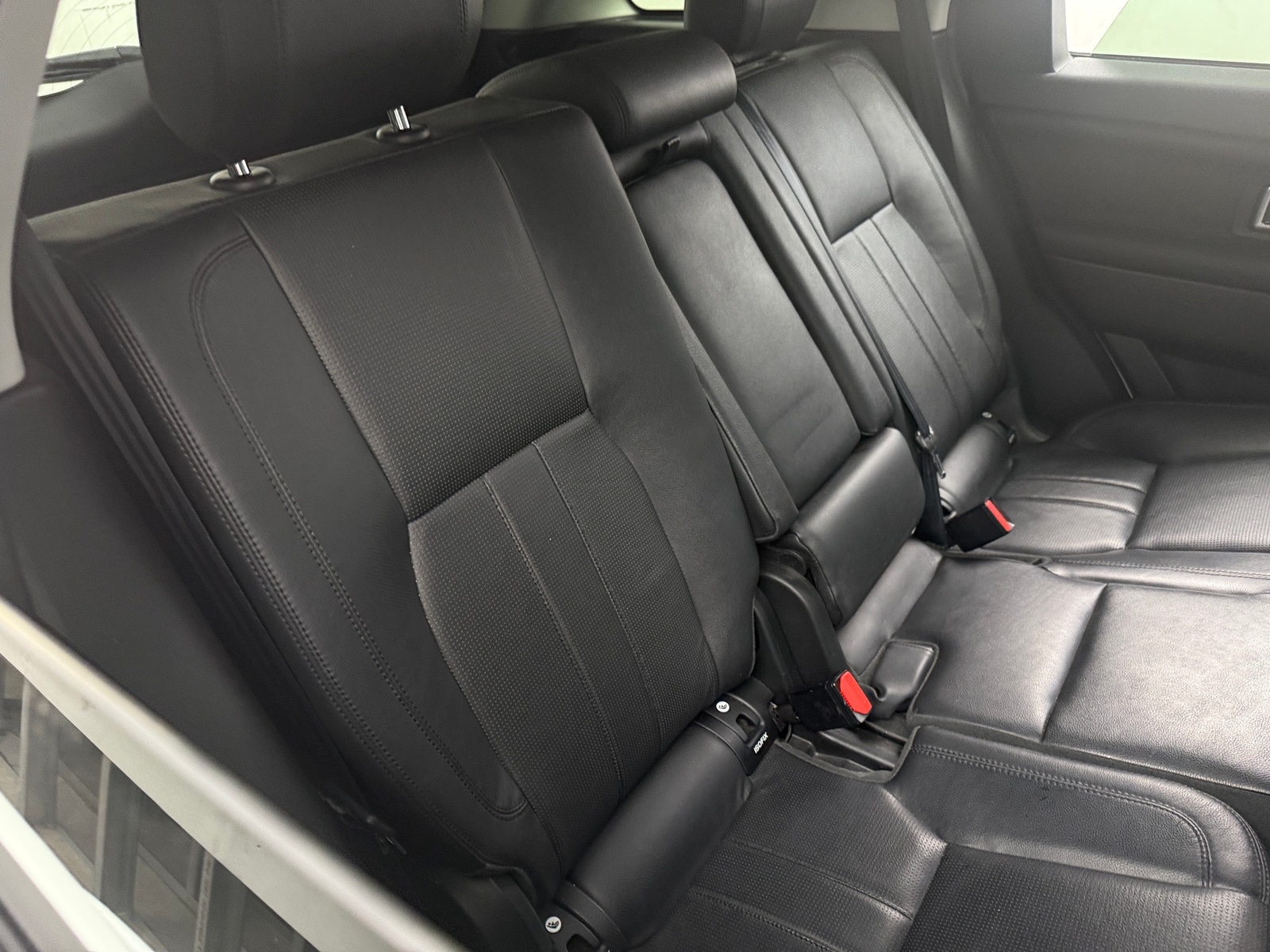 Thumbnail: 2015 Land Rover Discovery Sport - 5