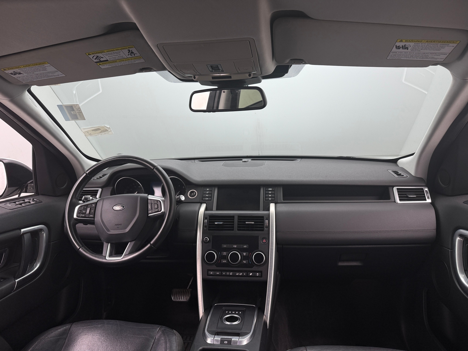 Thumbnail: 2015 Land Rover Discovery Sport - 2