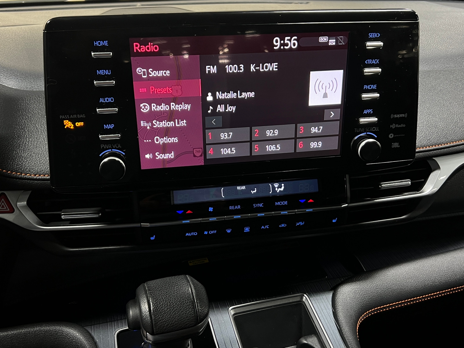 Thumbnail: 2021 Toyota Sienna - 3