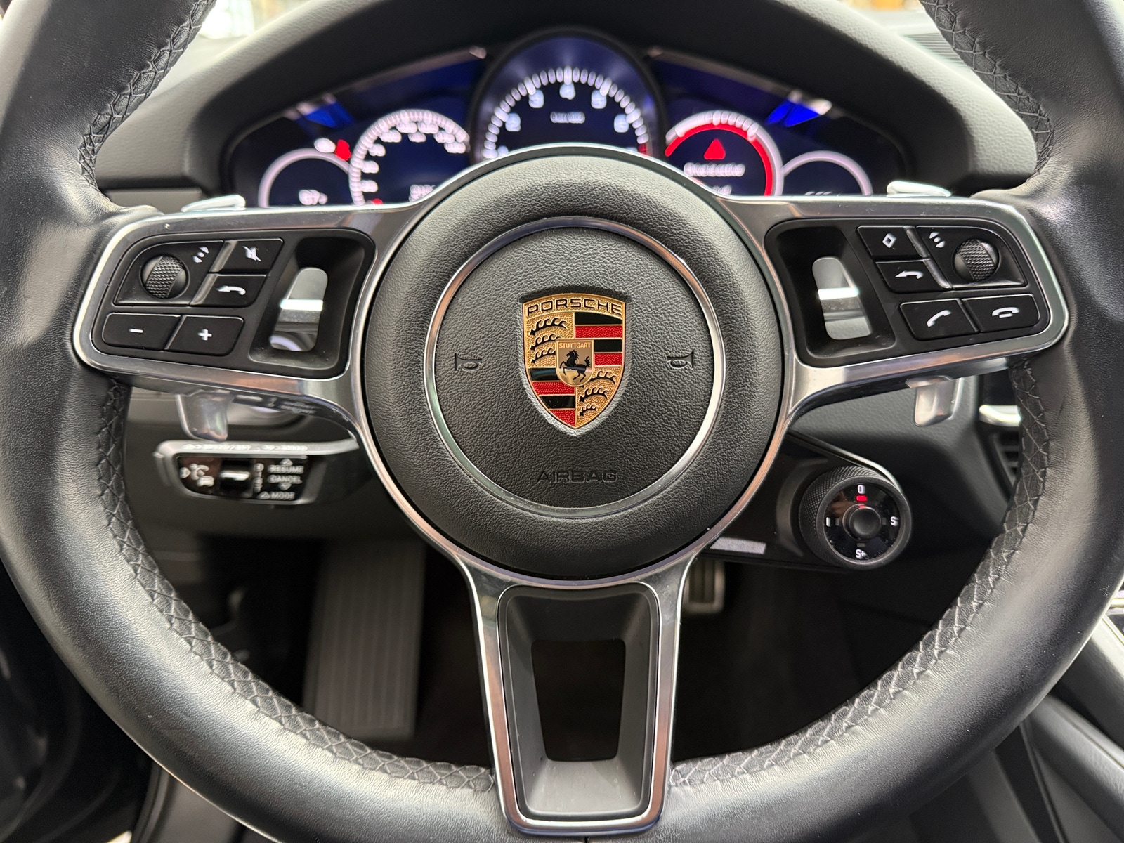 Thumbnail: 2020 Porsche  - 4