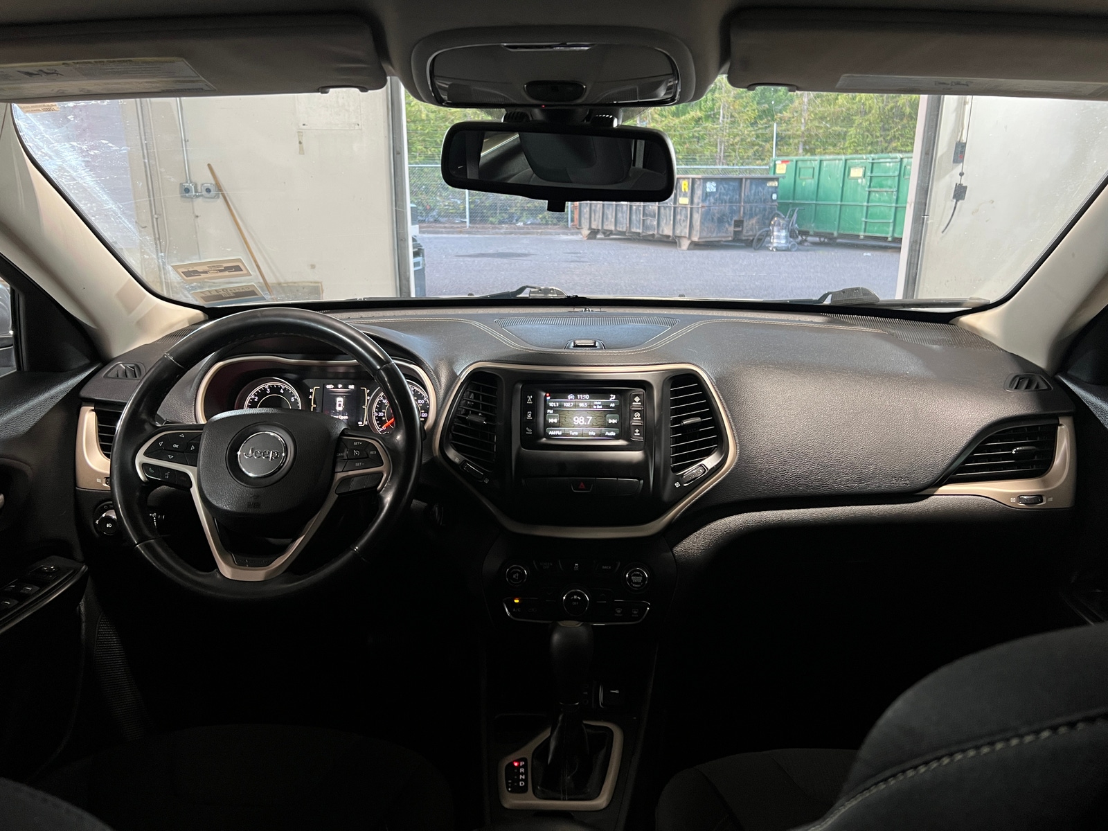 Thumbnail: 2015 Jeep Cherokee - 3