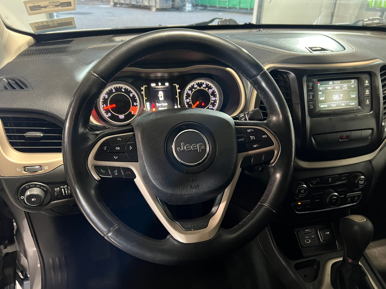 Thumbnail: 2015 Jeep Cherokee - 5