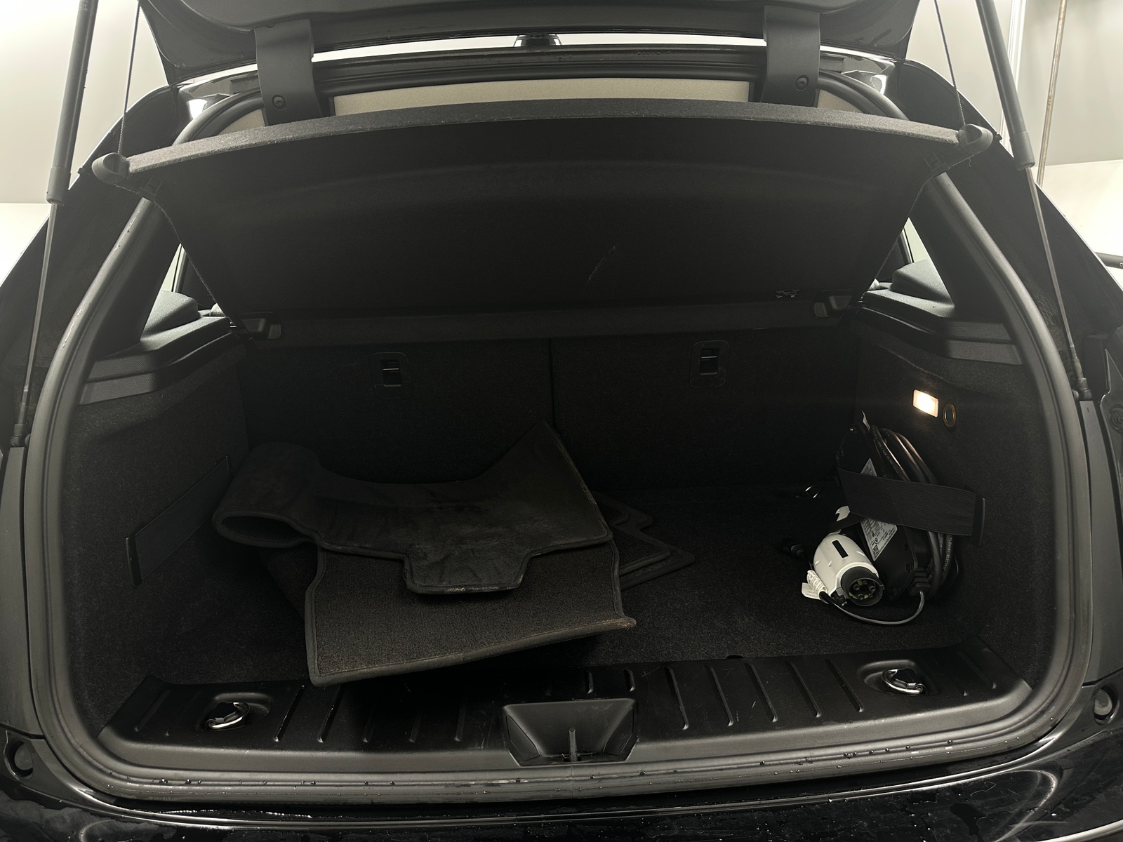 Thumbnail: 2016 BMW i3 - 6